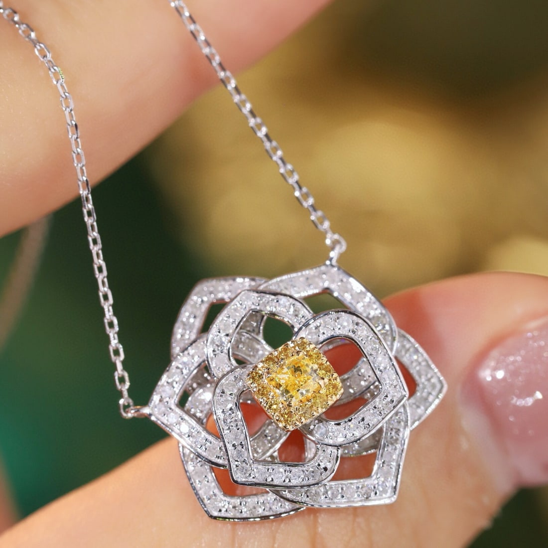 14k Gold 0.65 Ctw Natural Yellow Diamond & Diamond Necklace - 3