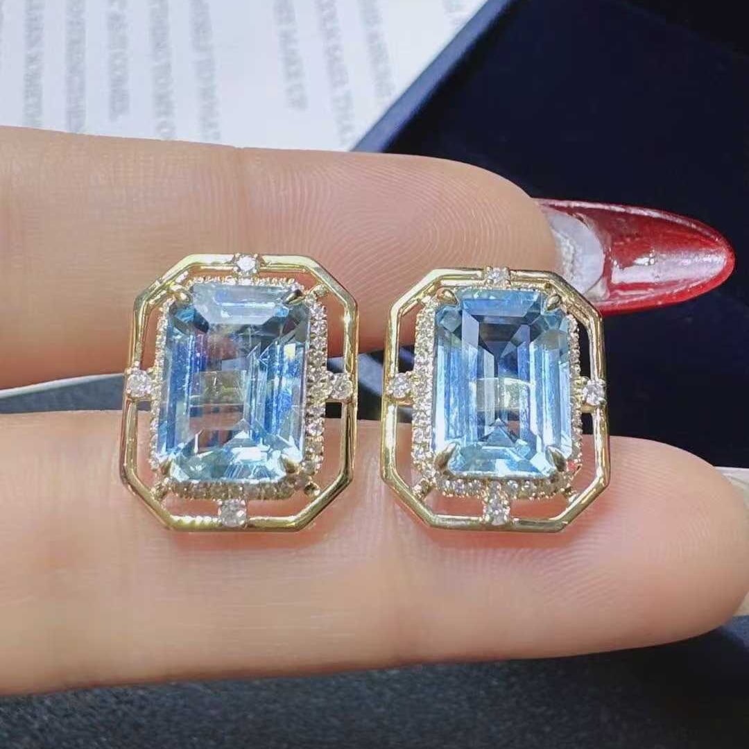 14k Gold 7.23 Ctw Natural Aquamarine & Diamond Earrings: Ref:231111177 // gold content:14k gold // main gemstone:aquamarine // shape:octagonal // carat weight:6. 88ct // color:santa maria color // treatment:natural // // adjacent gemstone 2 : diamond //