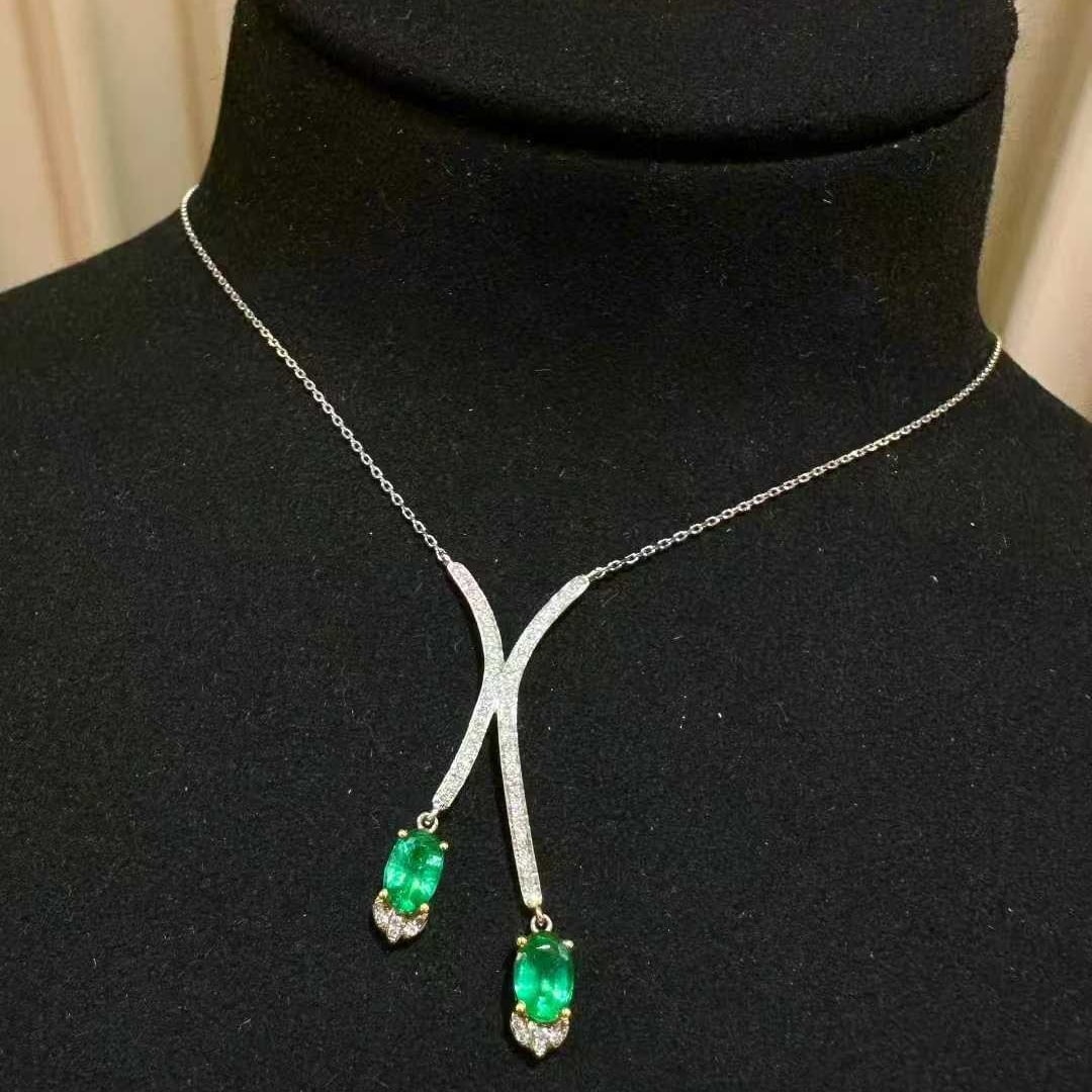 14k Gold 1 Ct Vivid Green Natural Emerald & Diamond Necklace - 3