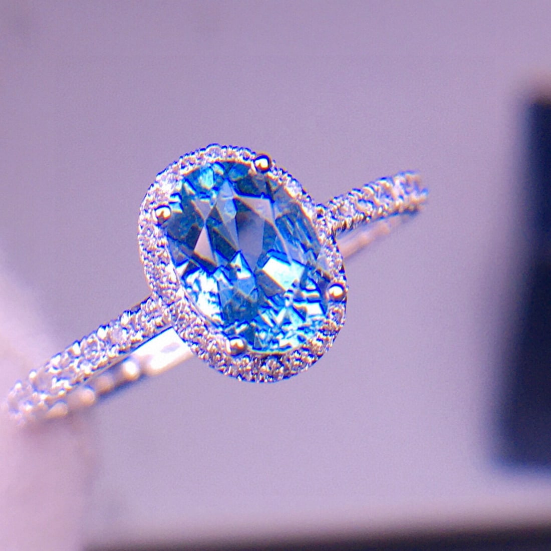 14k Gold 1.1 Ct Natural Aquamarine & Diamond Ring - 2