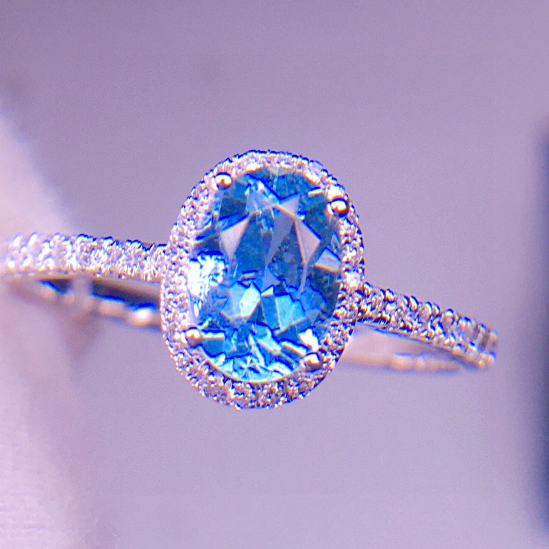 14k Gold 1.1 Ct Natural Aquamarine & Diamond Ring - 6