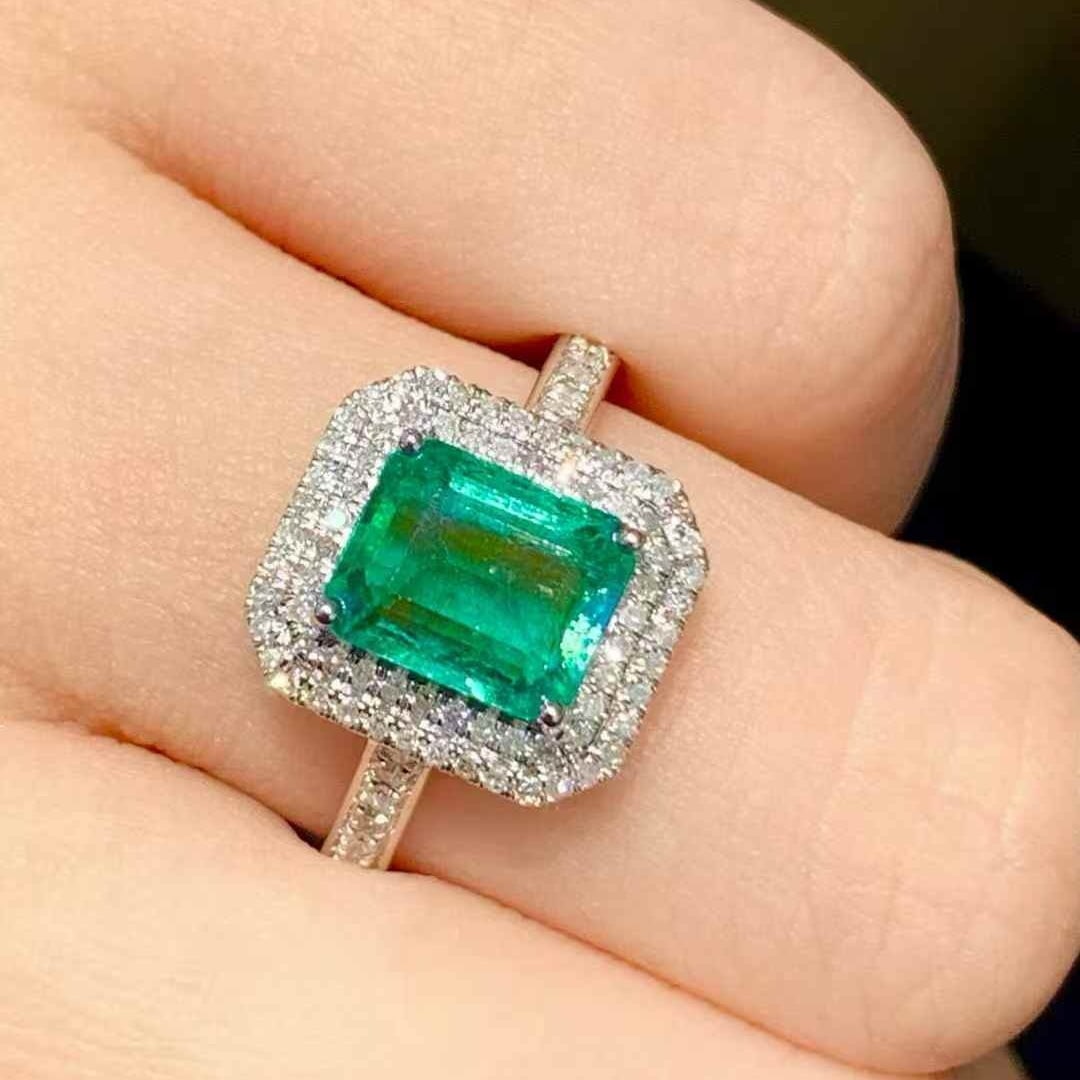 14k Gold 1.68 Ct Natural Emerald & Diamond Ring - 2