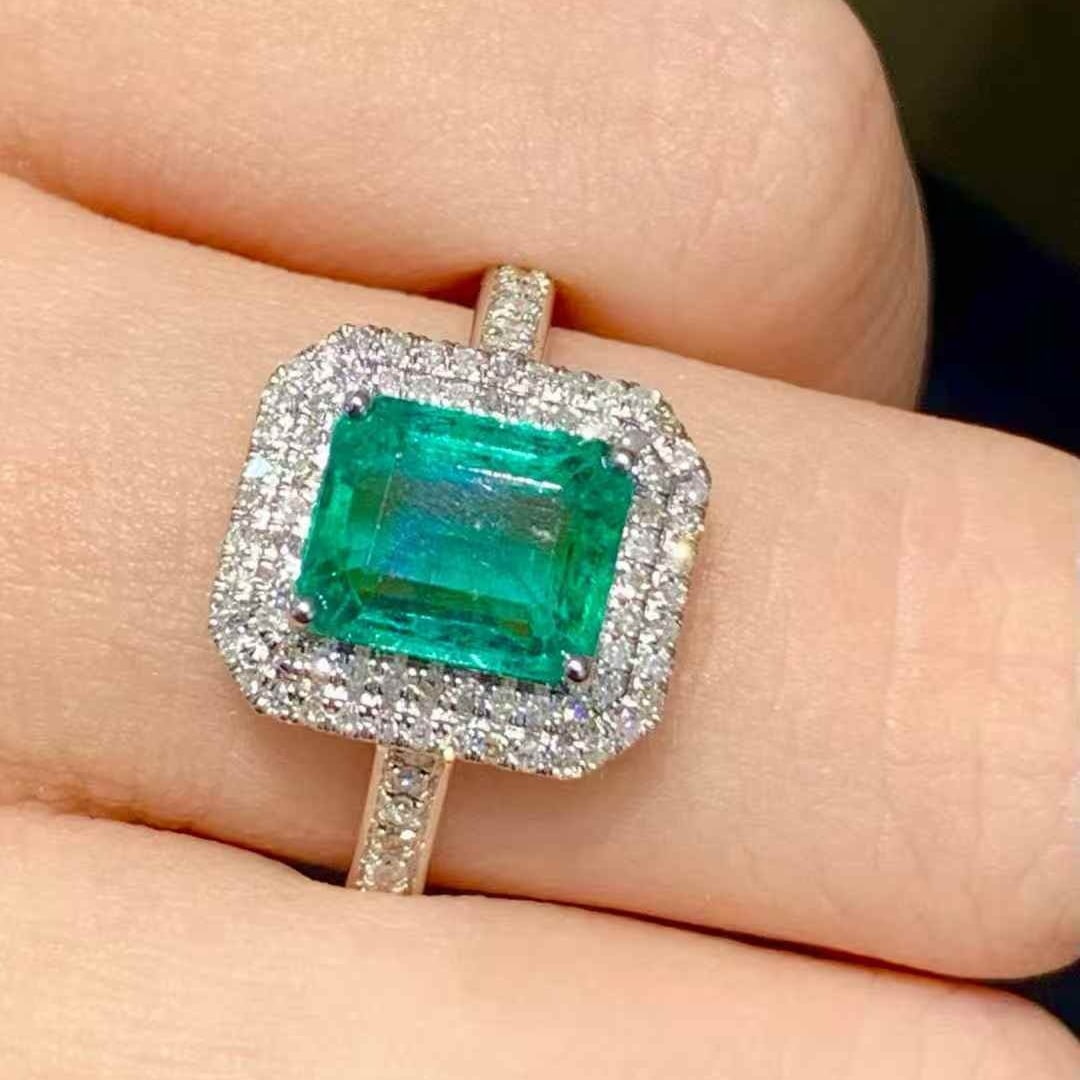 14k Gold 1.68 Ct Natural Emerald & Diamond Ring - 3