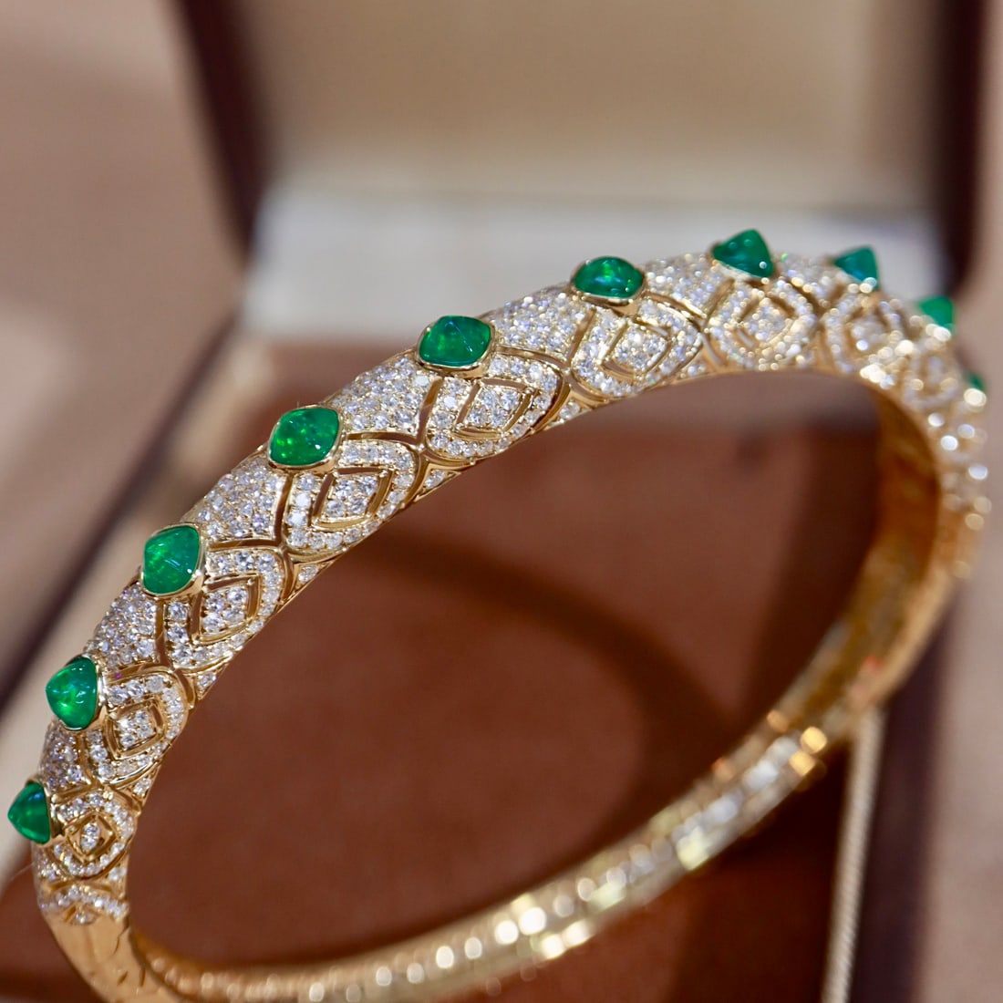 14k Gold 4.33 Ctw Vivid Green Natural Emerald & Diamond Bangle - 2