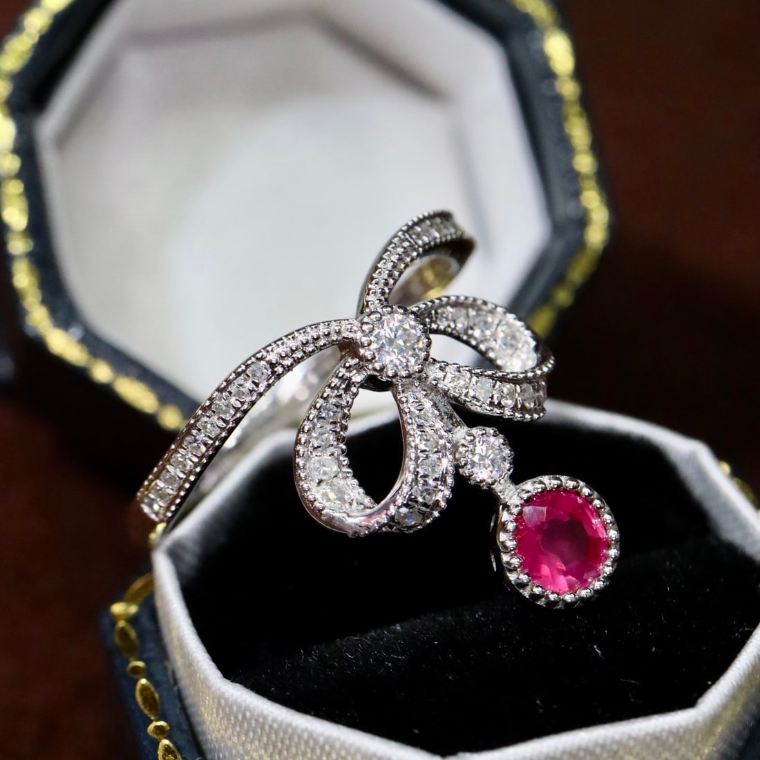 14k Gold 0.54 Ctw Natural Ruby & Diamond Ring - 4