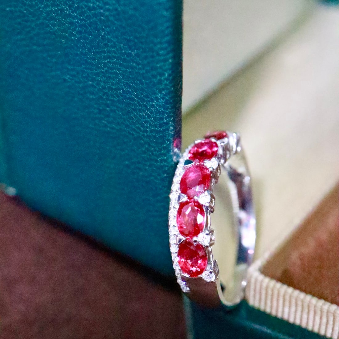 14k Gold 1.77 Ctw Natural Ruby & Diamond Ring - 4