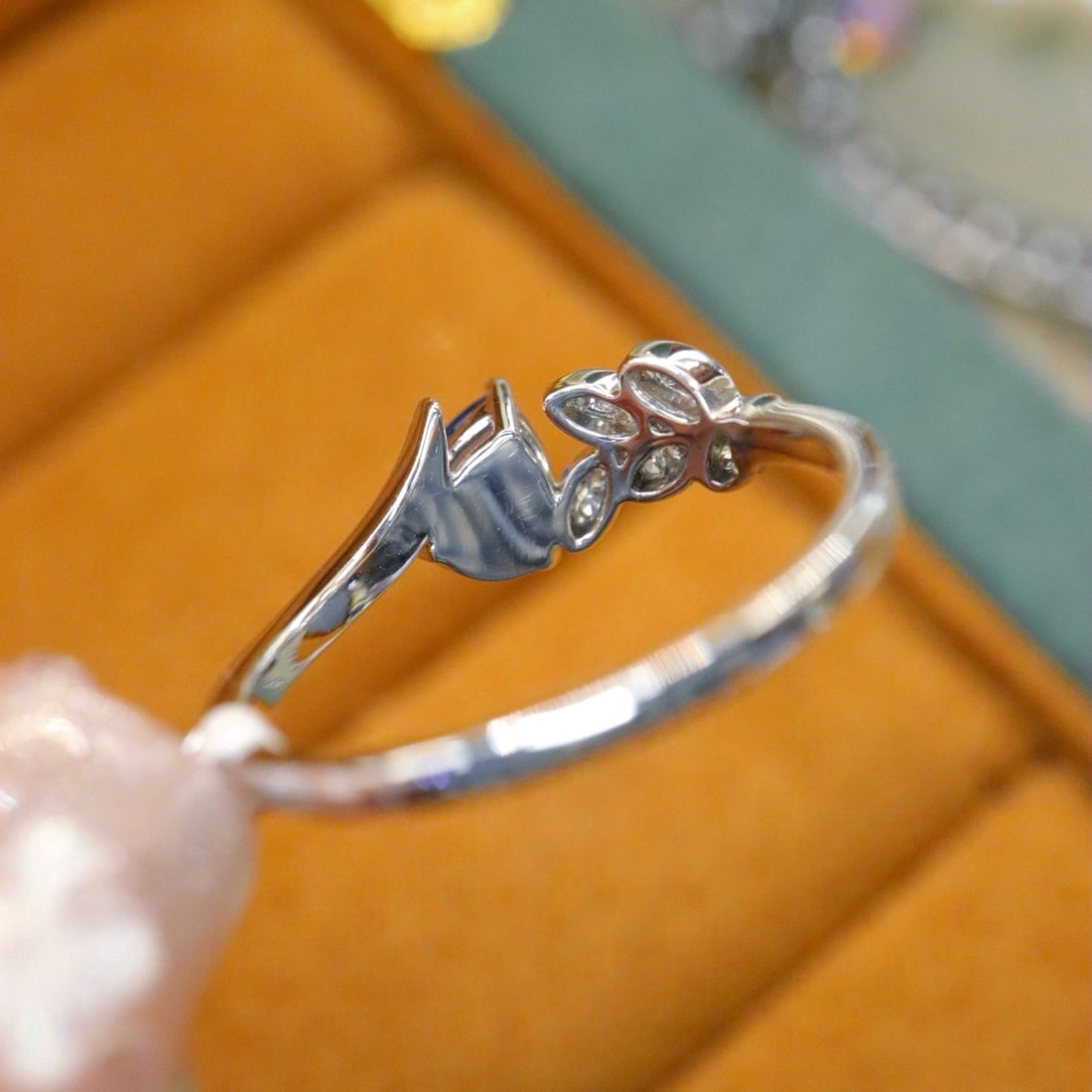 14k Gold 0.82 Ctw Natural Sapphire & Diamond Ring - 5