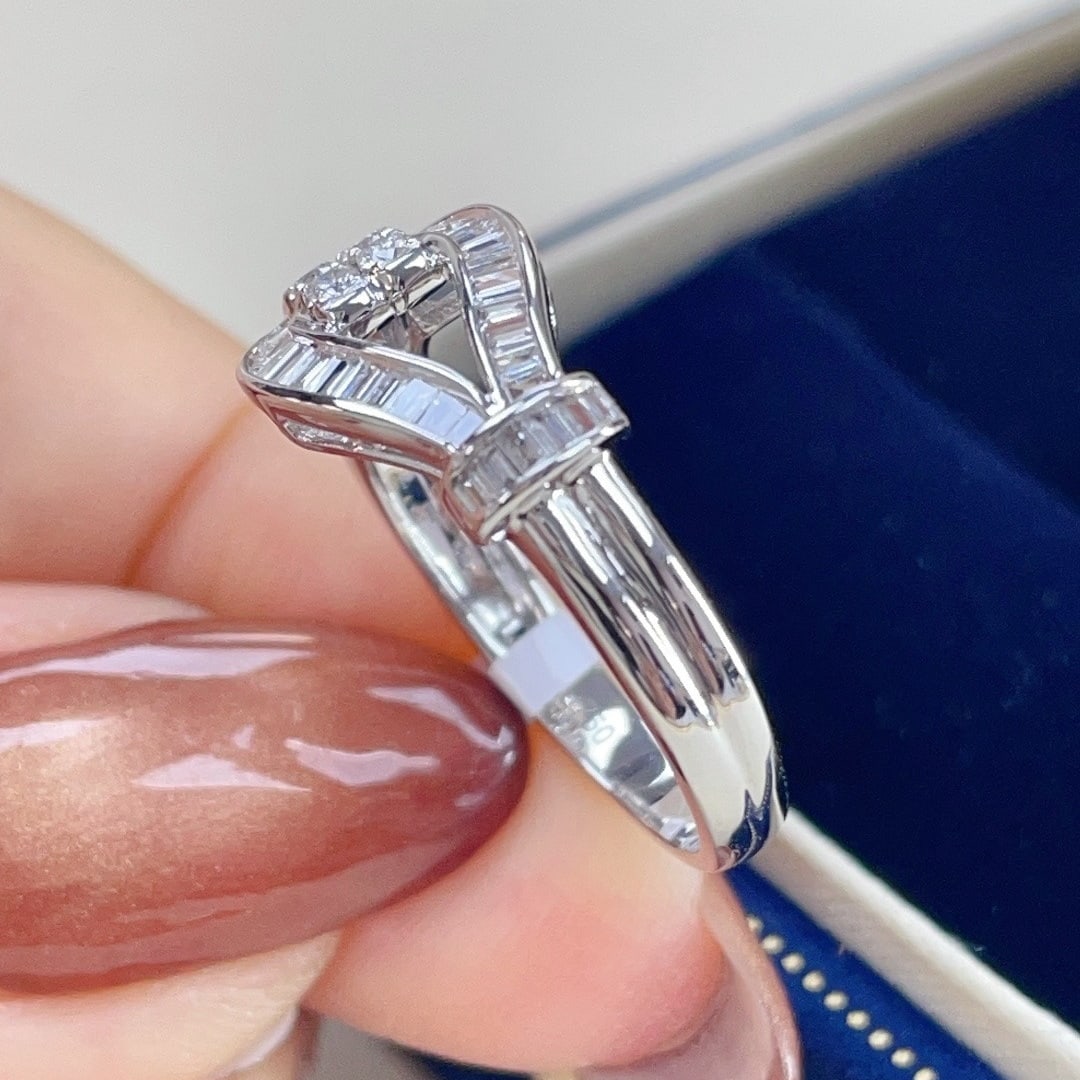 14k Gold 0.47 Ct Natural H Diamond Ring - 4