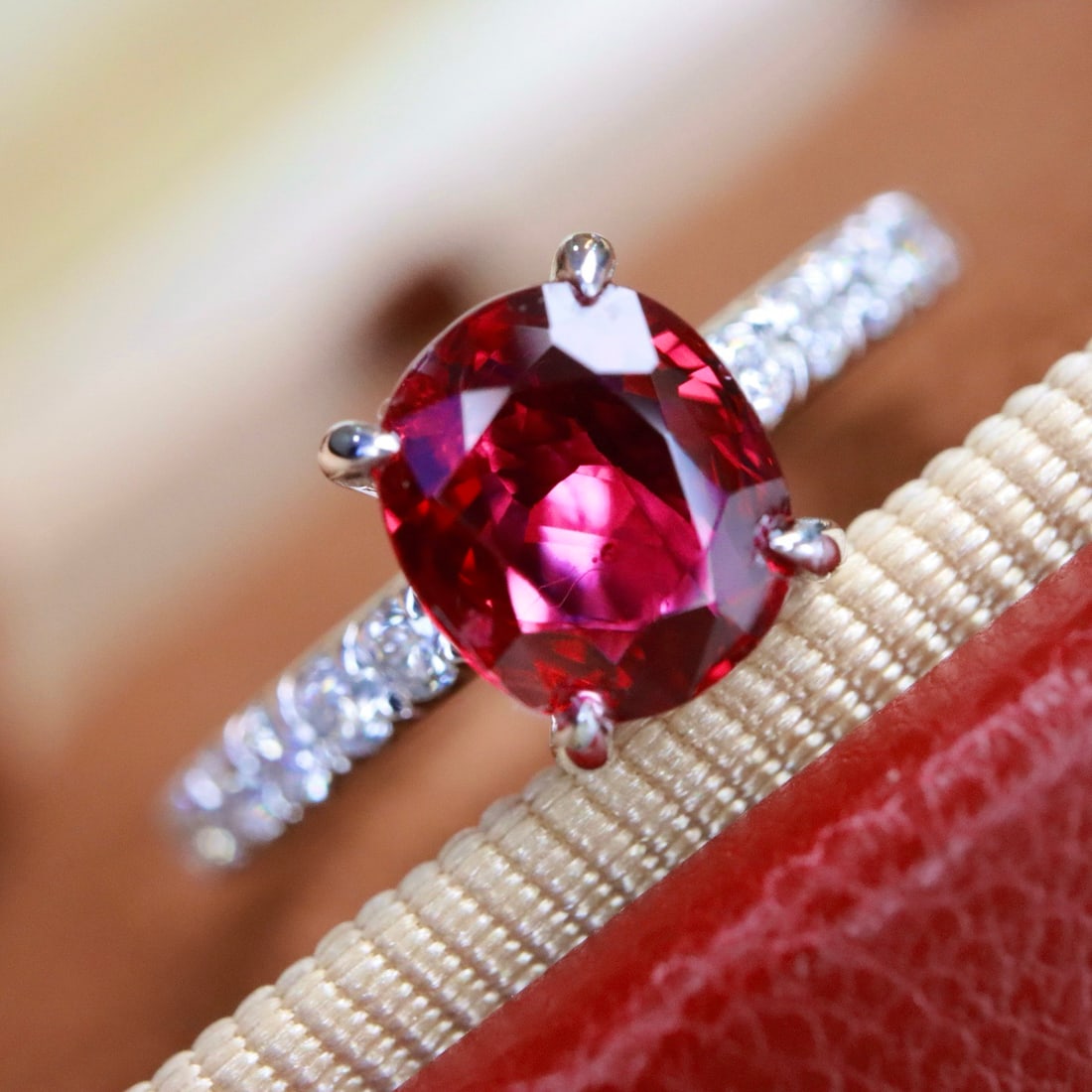 14k Gold 1.23 Ctw Natural Ruby & Diamond Ring: Ref:231112167 // gold content:14k gold // ring size:7. 25us // // main gemstone:ruby // shape:oval // carat weight:0. 95ct // color:red // treatment:natural // // adjacent gemstone 2 : diamond // shap