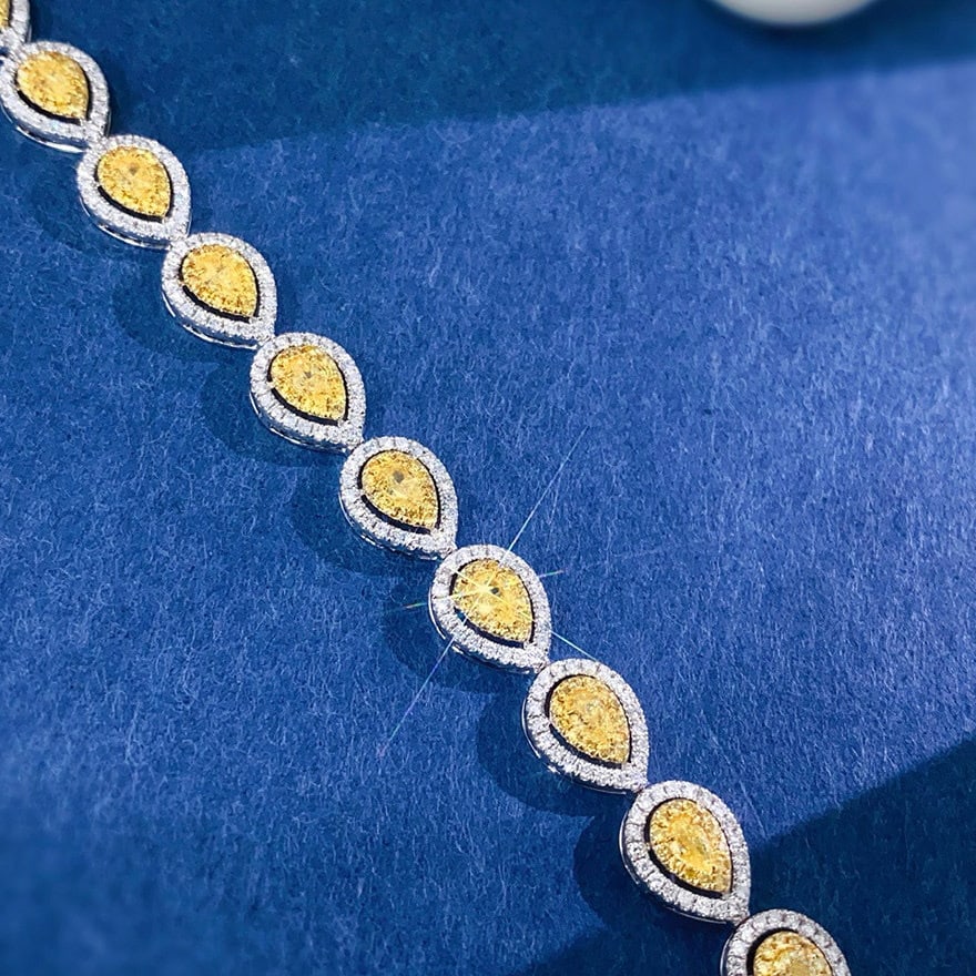 14k Gold 3.70 Ctw Natural Yellow Diamond & Diamond Bracelet - 3