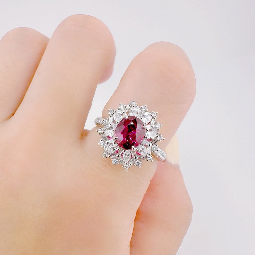 14k Gold 2.23 Ctw Natural Ruby & Diamond Ring - 4