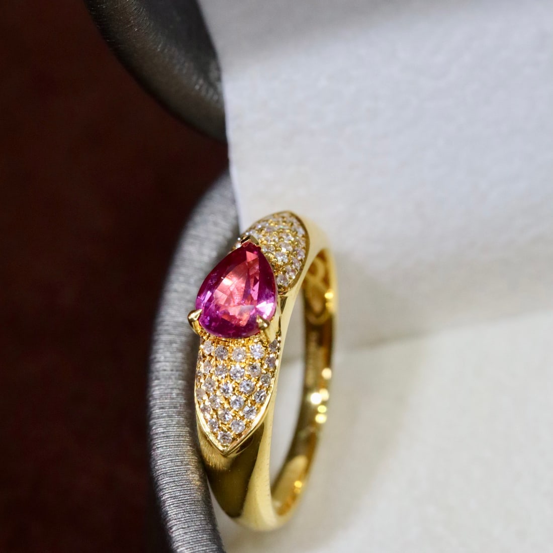 14k Gold 1.23 Ctw Natural Ruby & Diamond Ring - 2
