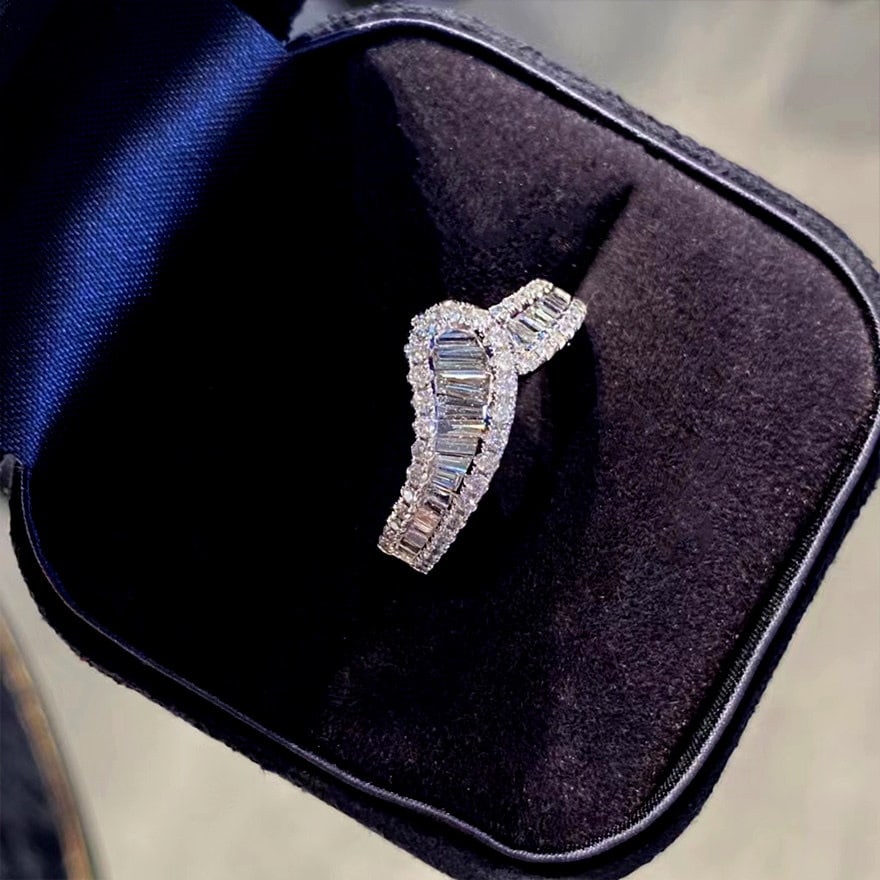 14k Gold 0.6 Ct Natural H Diamond Ring - 2