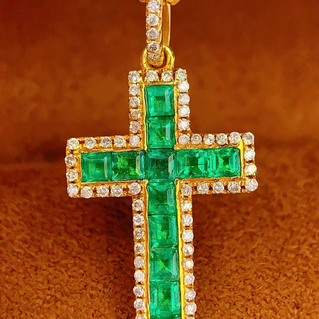 14k Gold 1.5 Ct Natural Emerald & Diamond Pendant( Without Chain ) - 3