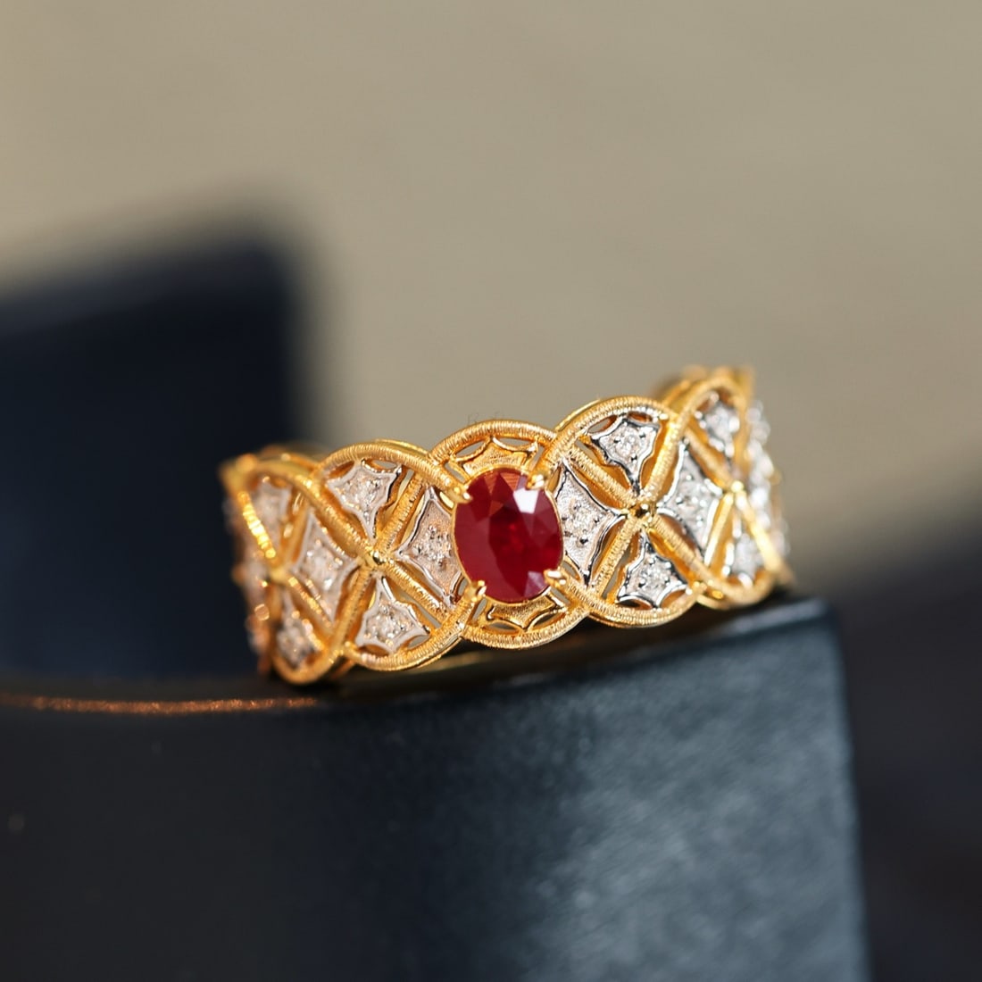 14k Gold 0.91 Ctw Natural Ruby & Diamond Ring - 3