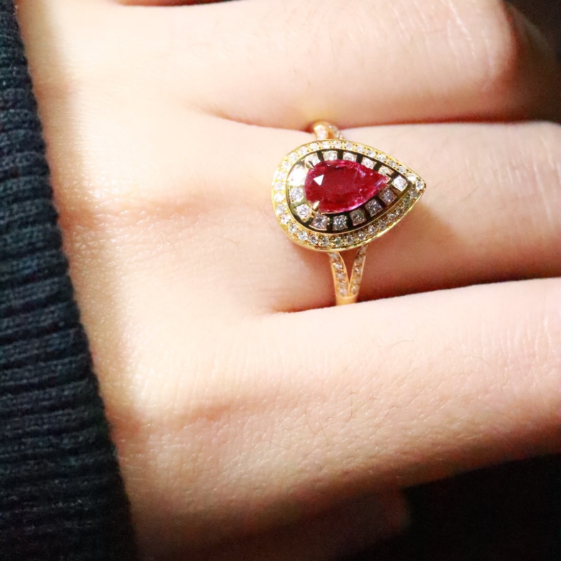 14k Gold 1.18 Ctw Natural Ruby & Diamond Ring - 6