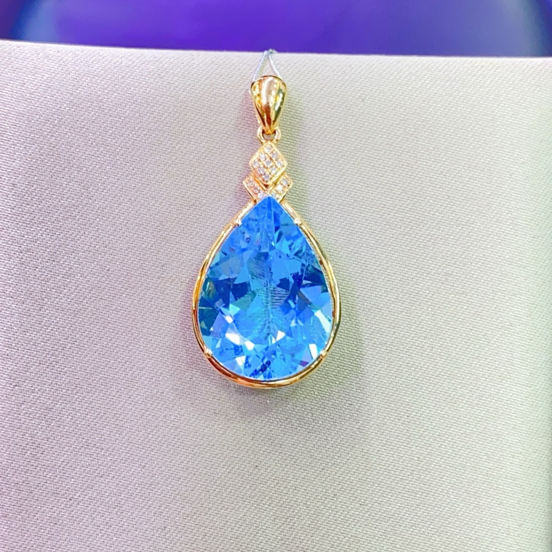 14k Gold 12.79 Ctw Natural Topaz & Diamond Pendant( Without Chain ) - 3