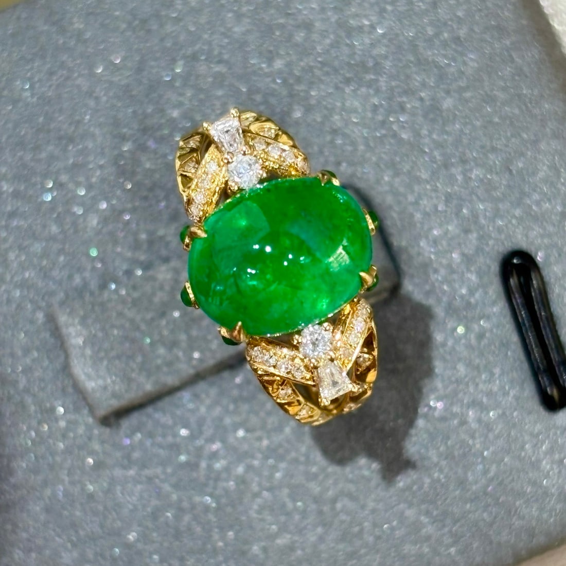 14k Gold 3.1 Ct Vivid Green Natural Emerald & Diamond Ring - 5