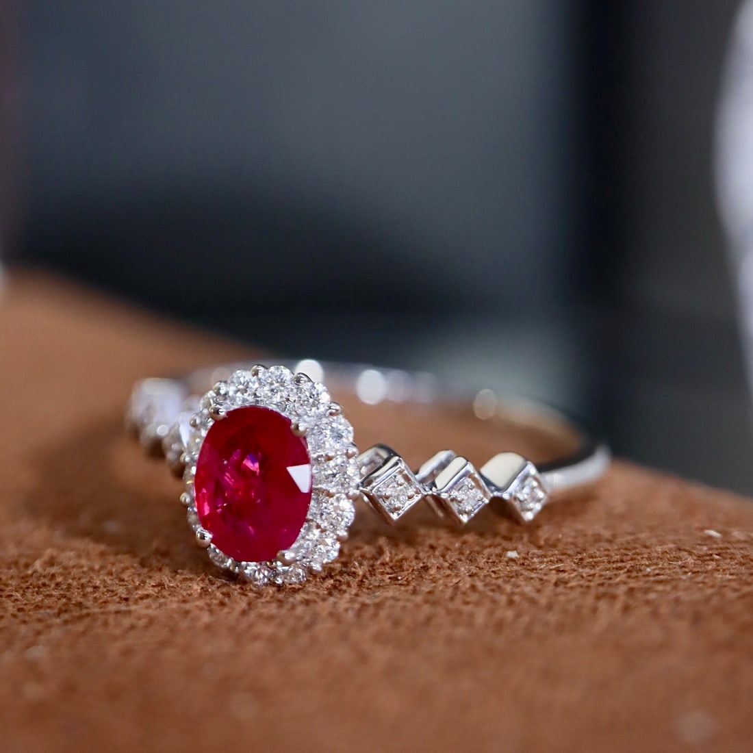 14k Gold 0.67 Ctw Natural Ruby & Diamond Ring - 2