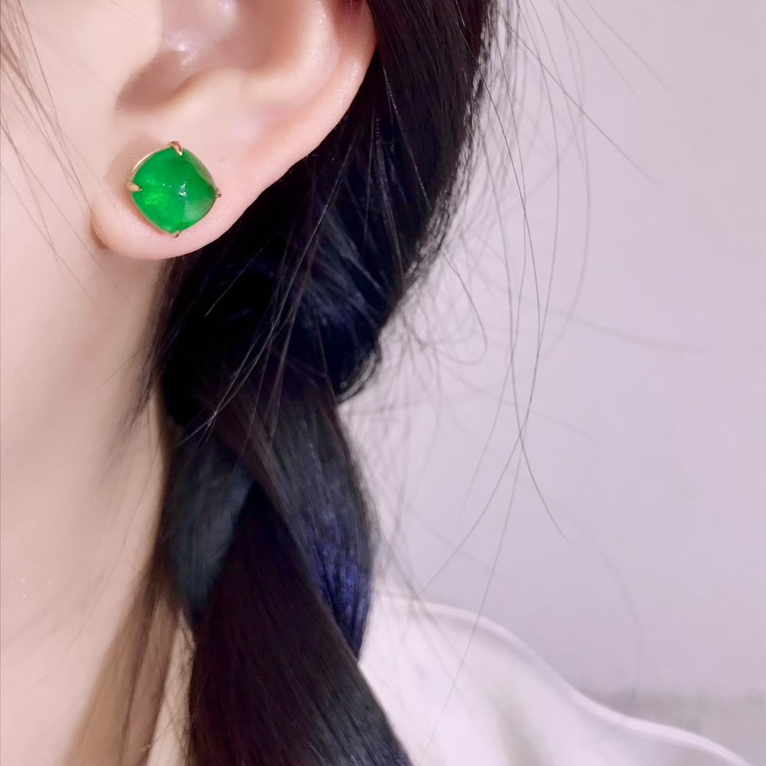 14k Gold 6.4 Ct Natural Emerald Earrings - 3