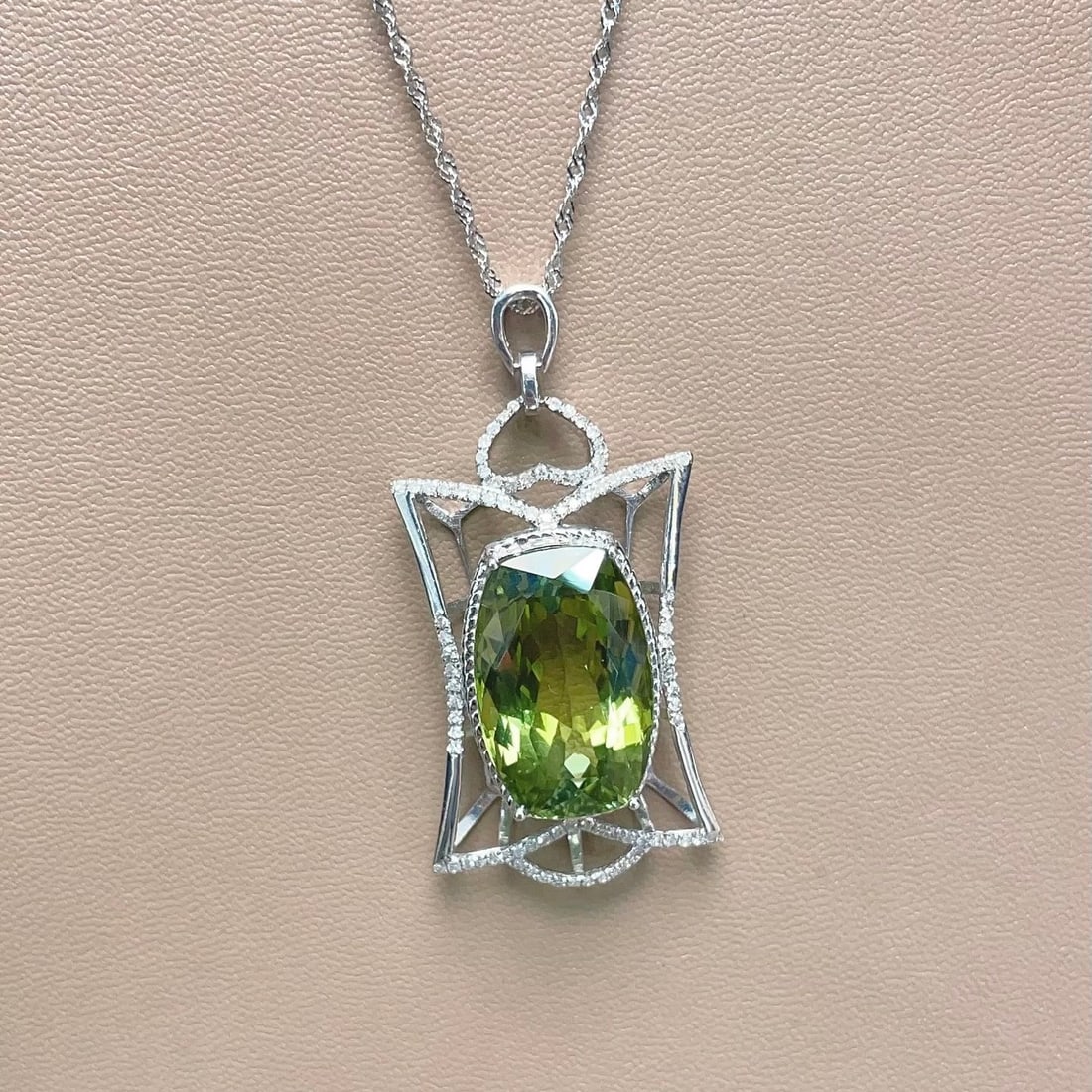 14k Gold 16.65 Ct Natural Tourmaline & Diamond Pendant( Without Chain ): Ref:231112394 // gold content:14k gold // main gemstone:tourmaline // shape:cushion // carat weight:16. 65ct // color:green // treatment:natural // // adjacent gemstone 2 : diamond // number of