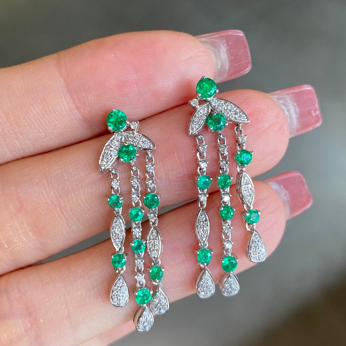 14k Gold 1.72 Ctw Natural Emerald & Diamond Earrings - 3