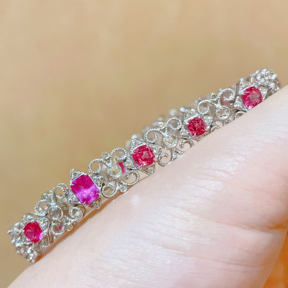 14k Gold 7.77 Ctw Natural Spinel & Diamond Bracelet - 4