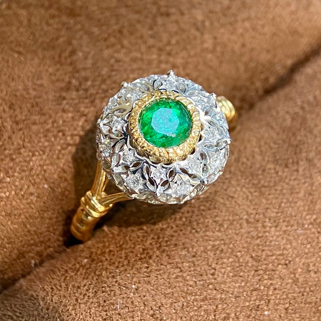 14k Gold 0.66 Ctw Vivid Green Natural Emerald & Diamond Ring - 2