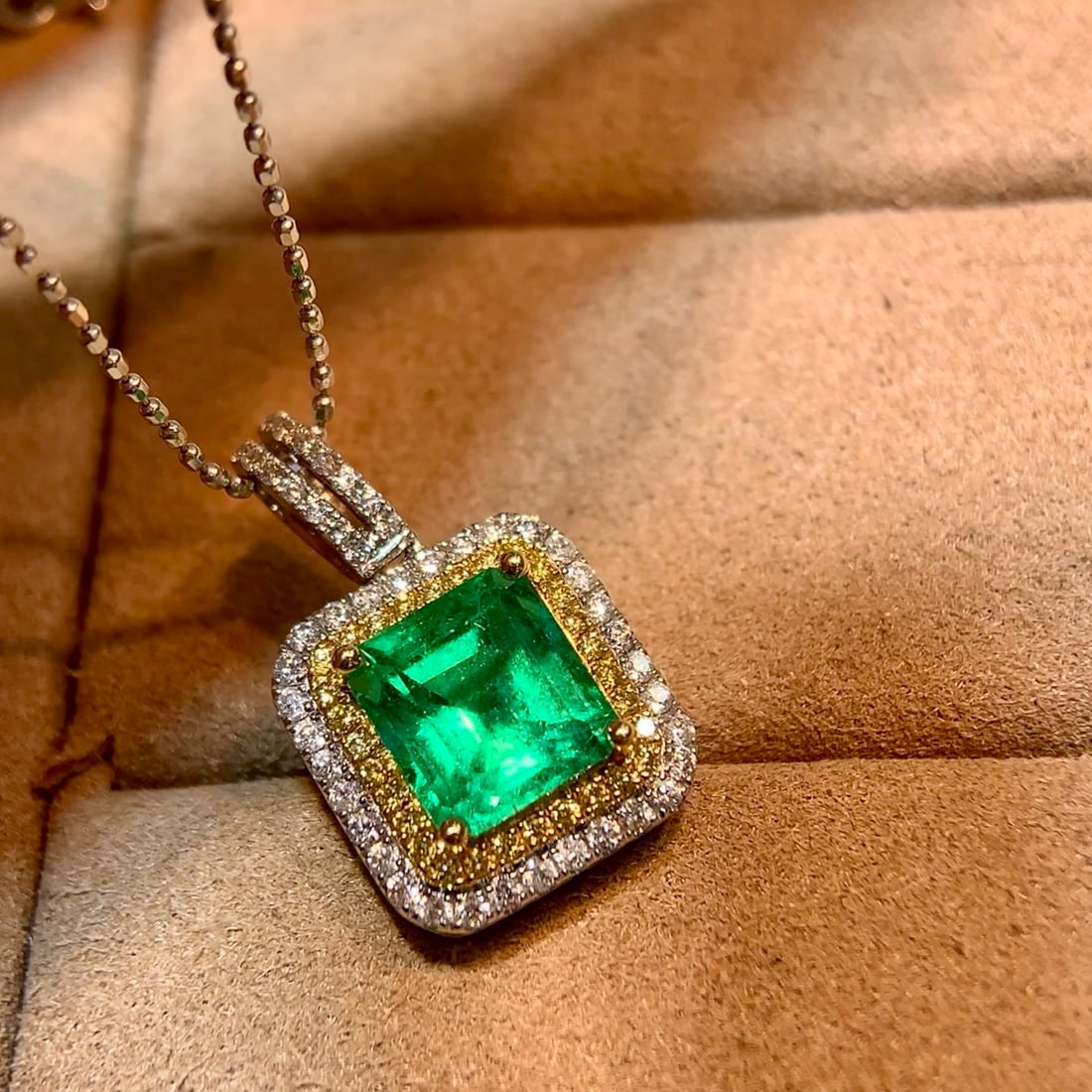 14k Gold 2.11 Ctw Natural Emerald & Diamond Pendant( Without Chain ) - 2