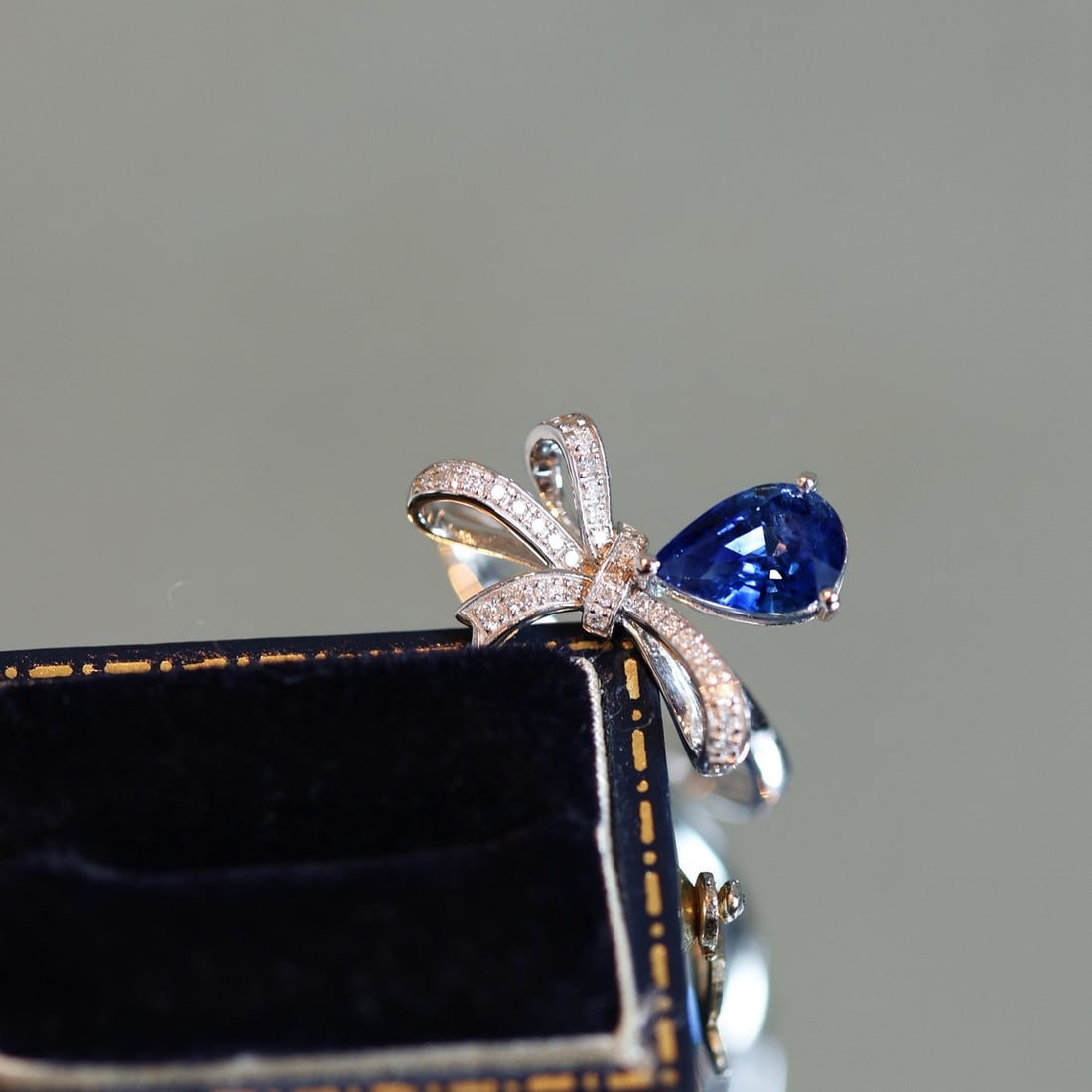 14k Gold 1.47 Ctw Natural Sapphire & Diamond Ring - 4