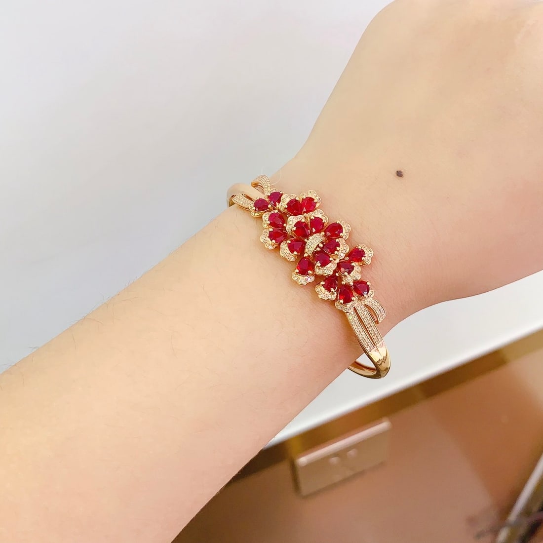 14k Gold 6.3 Ct Natural Ruby & Diamond Bangle - 6