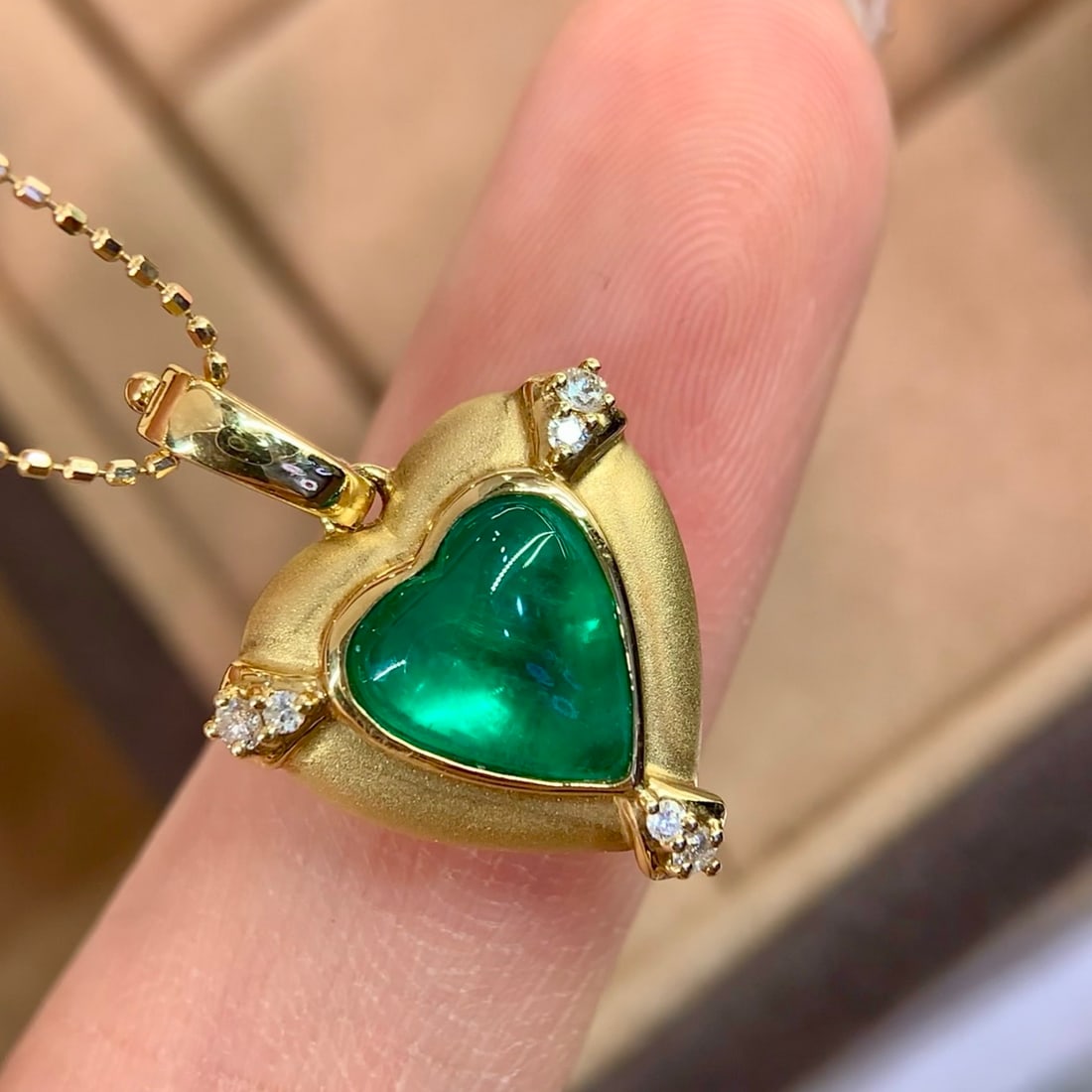 14k Gold 1.49 Ctw Vivid Green Natural Emerald & Diamond Pendant( Without Chain ) - 2