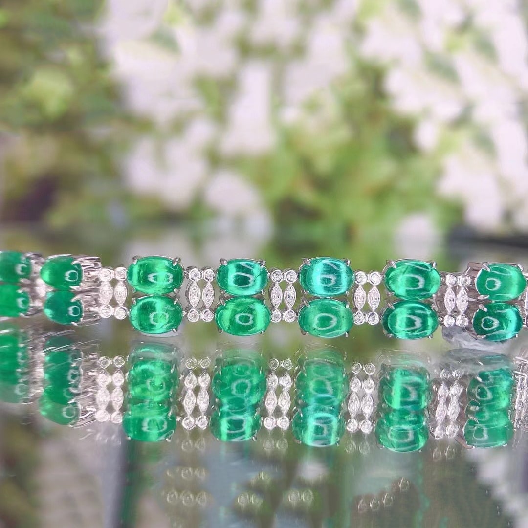 14k Gold 10.35 Ctw Vivid Green Natural Emerald & Diamond Bracelet - 2