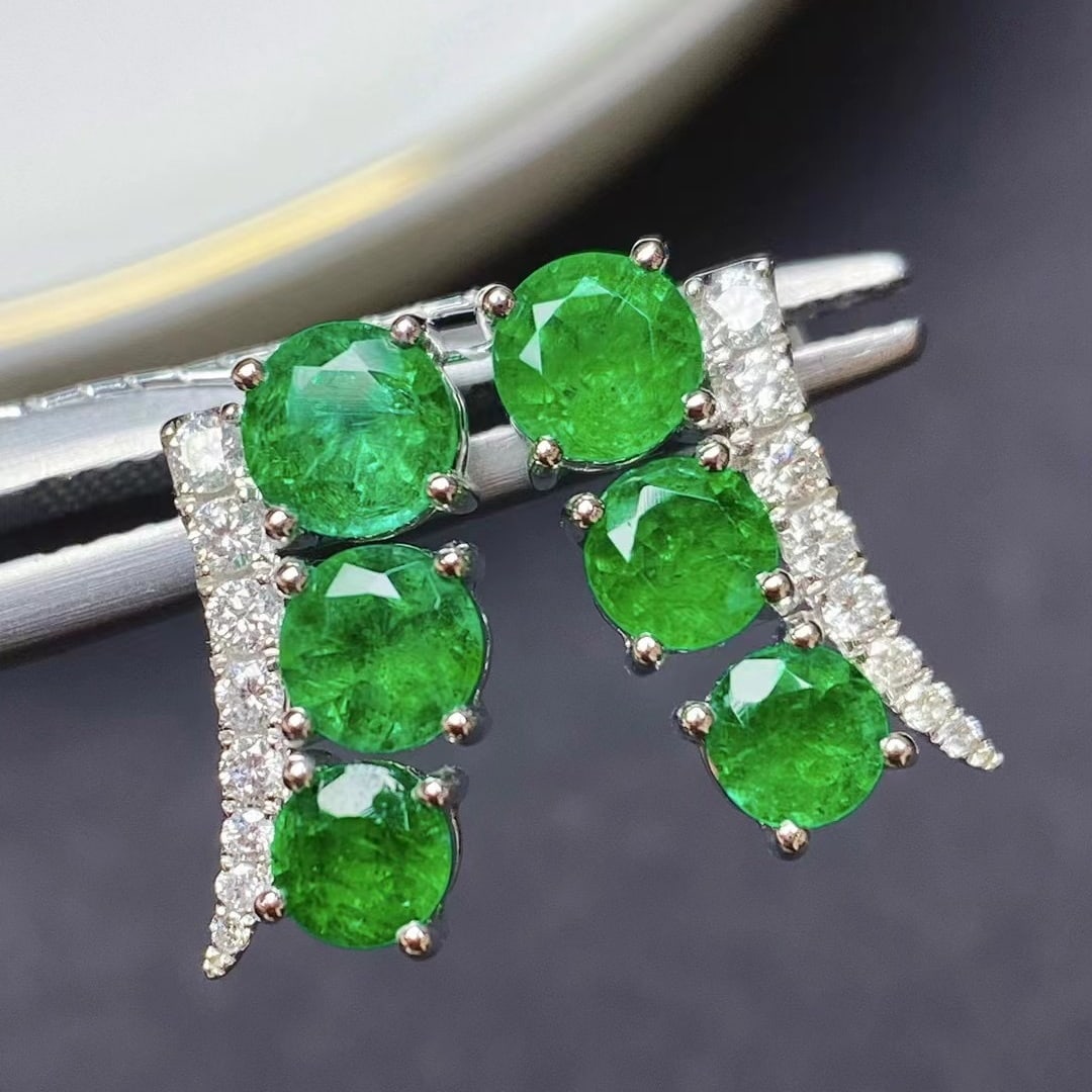 14k Gold 1.89 Ctw Vivid Green Natural Emerald & Diamond Earrings - 4