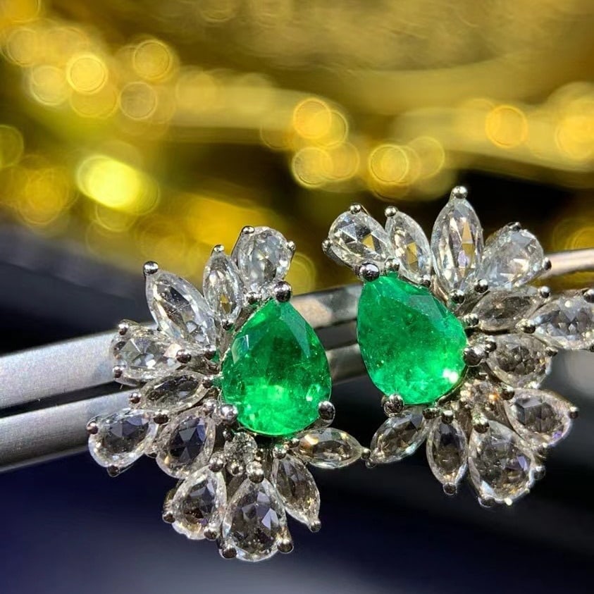 14k Gold 1 Ct Vivid Green Natural Emerald & Sapphire Earrings - 5
