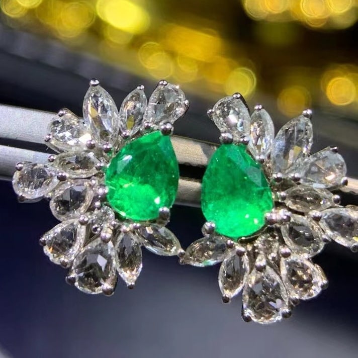 14k Gold 1 Ct Vivid Green Natural Emerald & Sapphire Earrings - 6