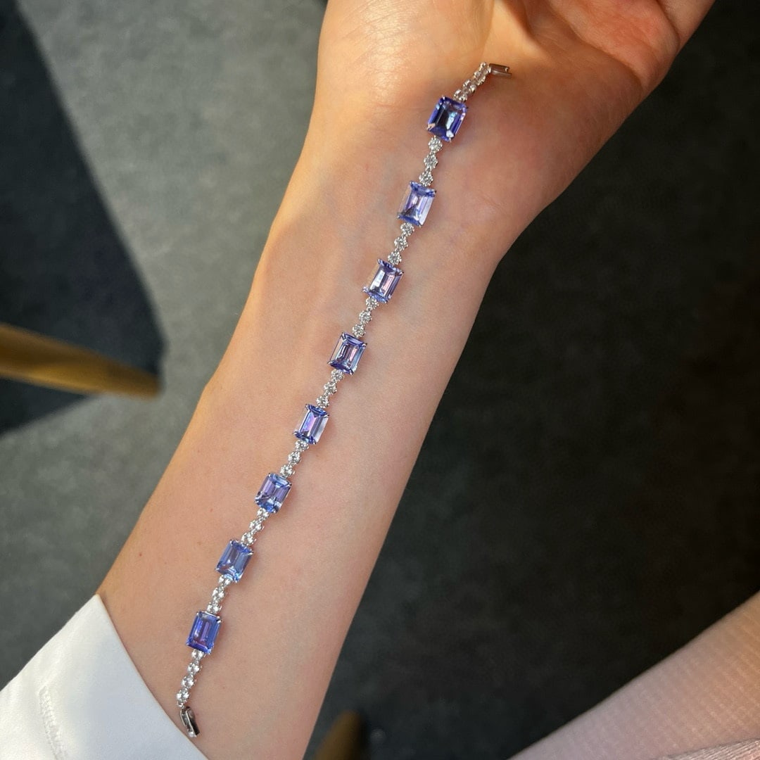 14k Gold 13.60 Ctw Natural Tanzanite & Spinel Bracelet - 4