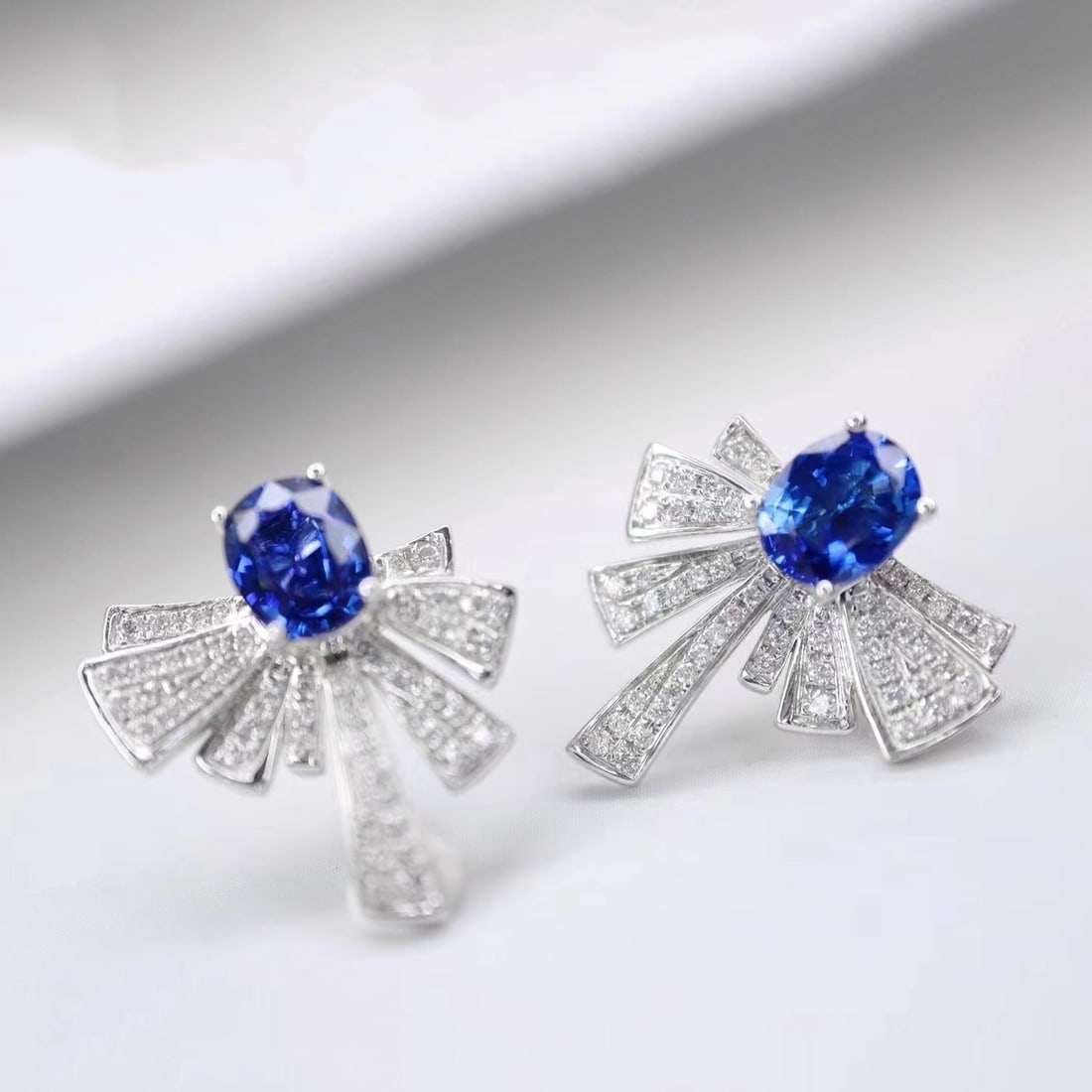 14k Gold 2.22 Ctw Natural Sapphire & Diamond Earrings - 5