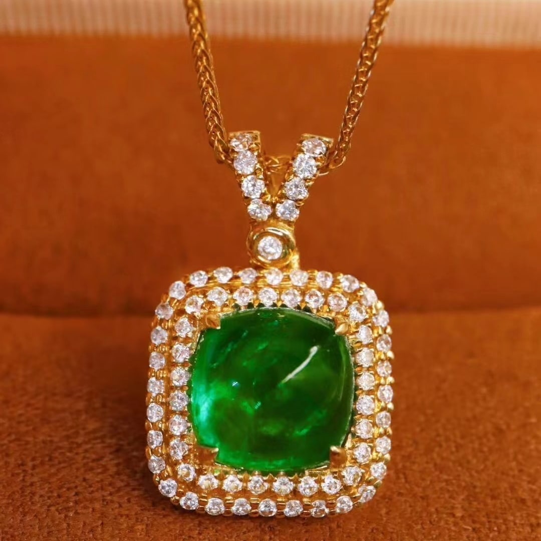 14k Gold 2.92 Ctw Vivid Green Natural Emerald & Diamond Pendant( Without Chain ): Ref:230935074 // gold content:14k gold // main gemstone:emerald // shape:suger-loaf // carat weight:2. 55ct // color:vivid green // treatment:natural // // adjacent gemstone 2 : diamond //