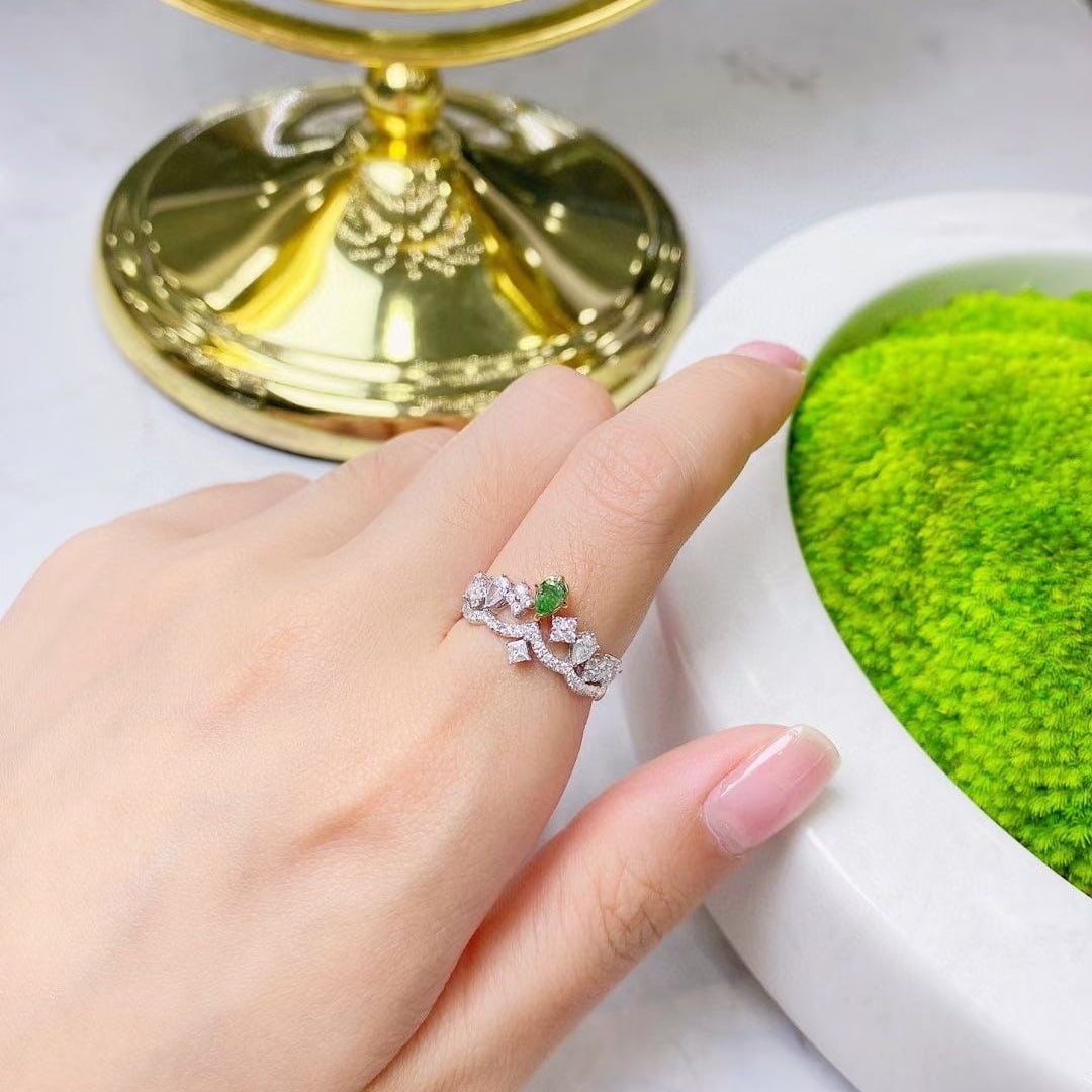 14k Gold 0.72 Ctw Natural Green Diamond & Diamond Ring - 3