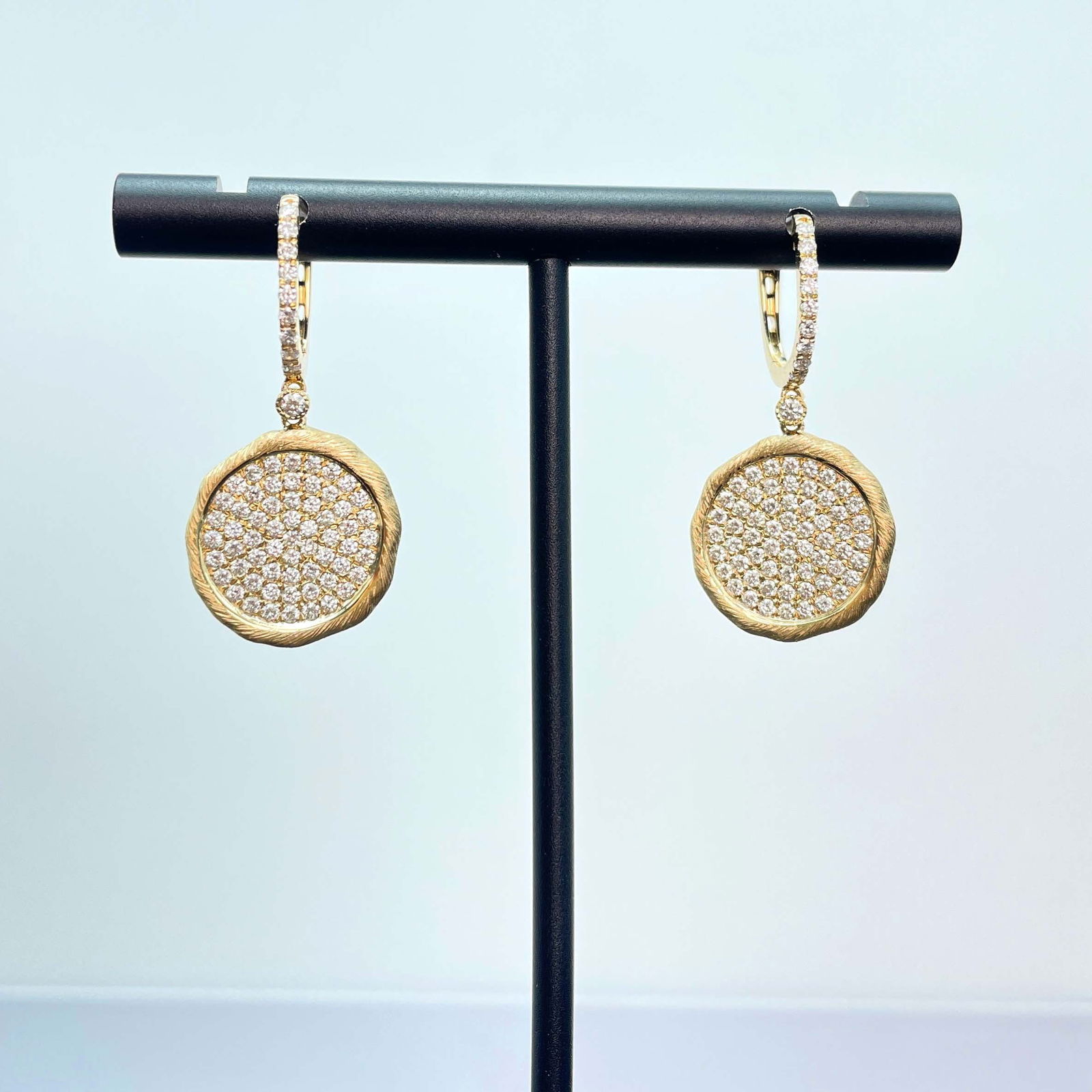 14k Gold 1.00 Ct Natural H Diamond Earrings: Ref:230935082 // gold content:14k gold // main gemstone:diamond // shape:round // carat weight:1. 00ct // clarity grade:vs-si // color:h // treatment:natural // cut grade:g // Condition: NewLow