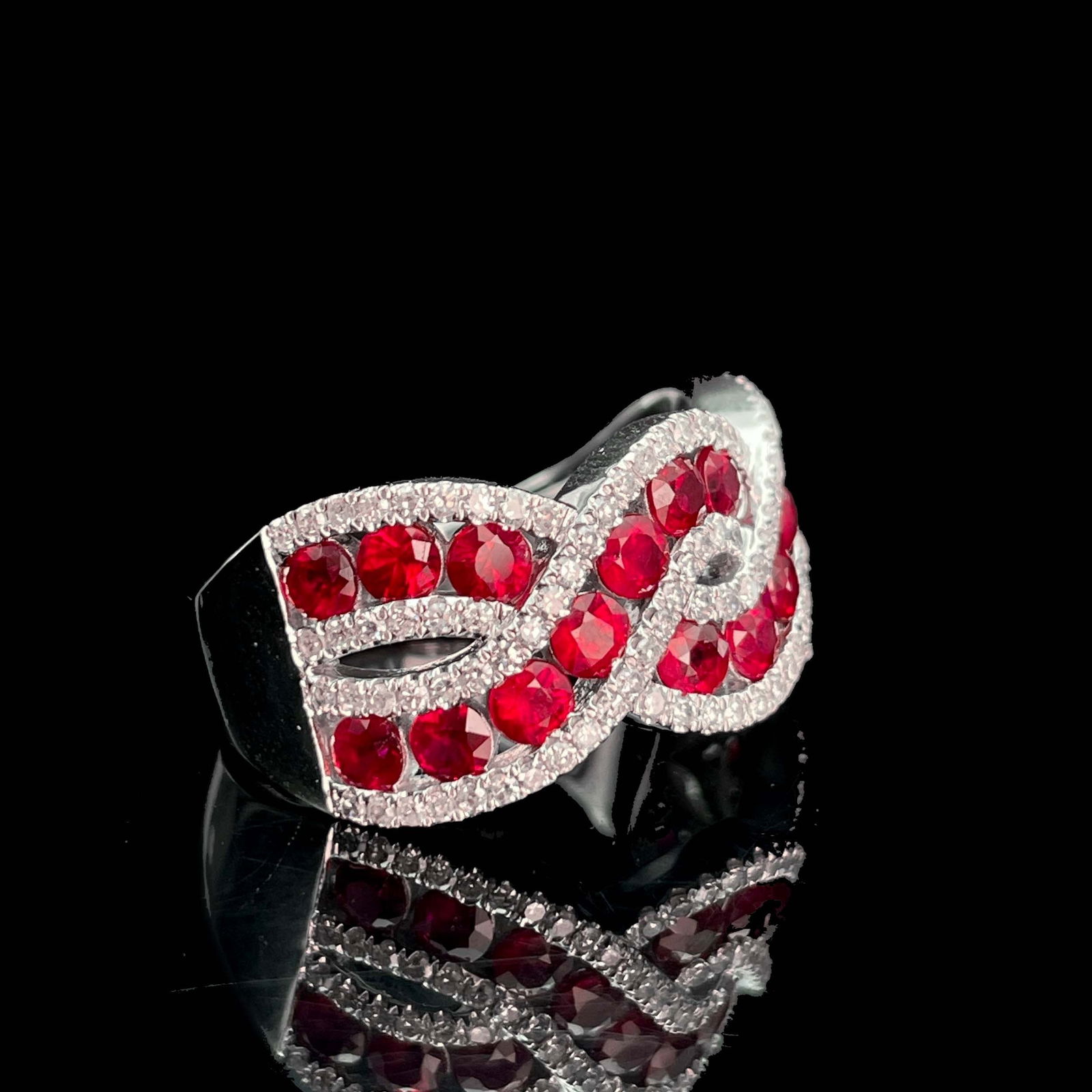 14k Gold 2.31 Ctw Natural Ruby & Diamond Ring - 3