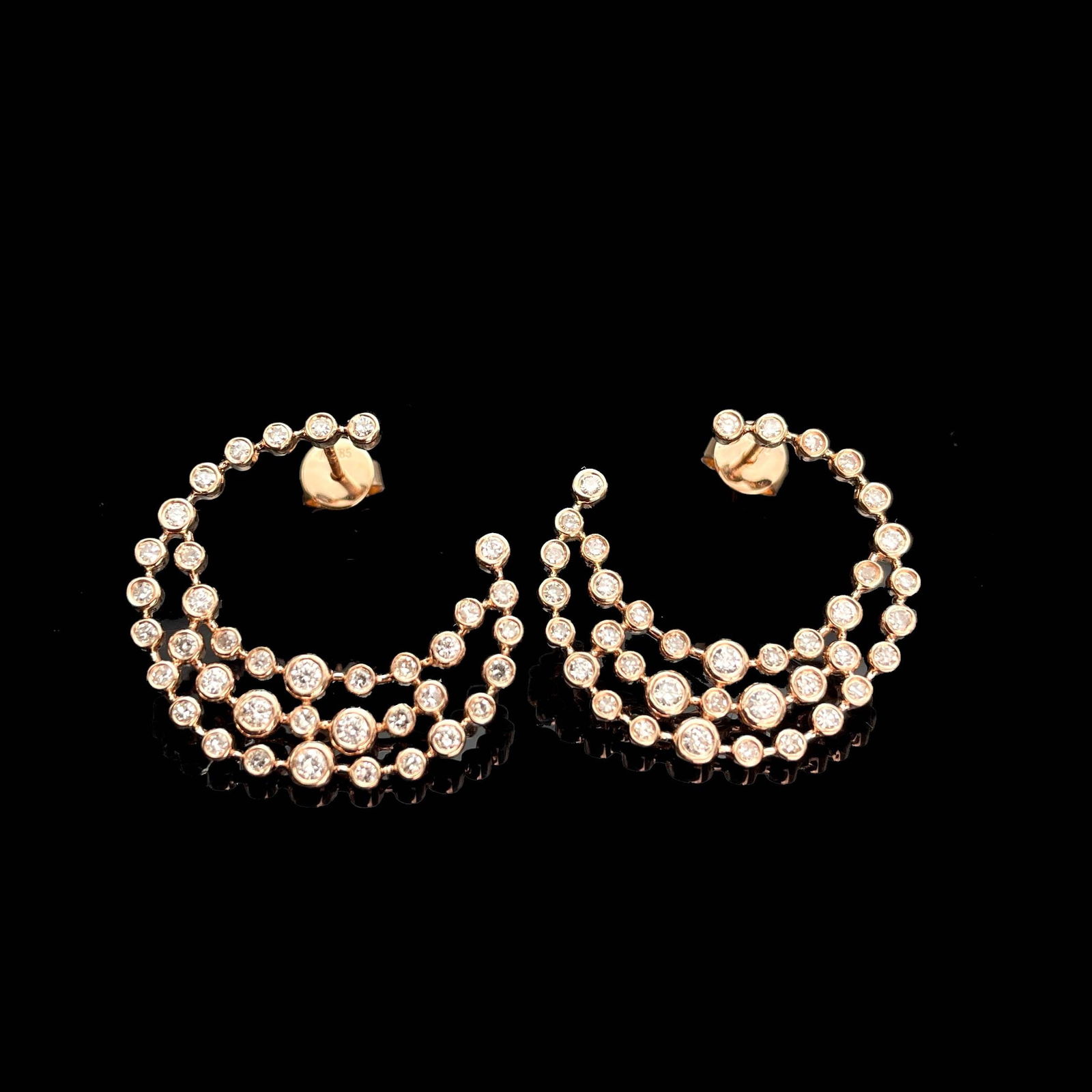 14k Gold 0.56 Ct Natural H Diamond Earrings: Ref:230935104 // gold content:14k gold // main gemstone:diamond // shape:round // carat weight:0. 56ct // clarity grade:vs-si // color:h // treatment:natural // cut grade:g // Condition: NewLow