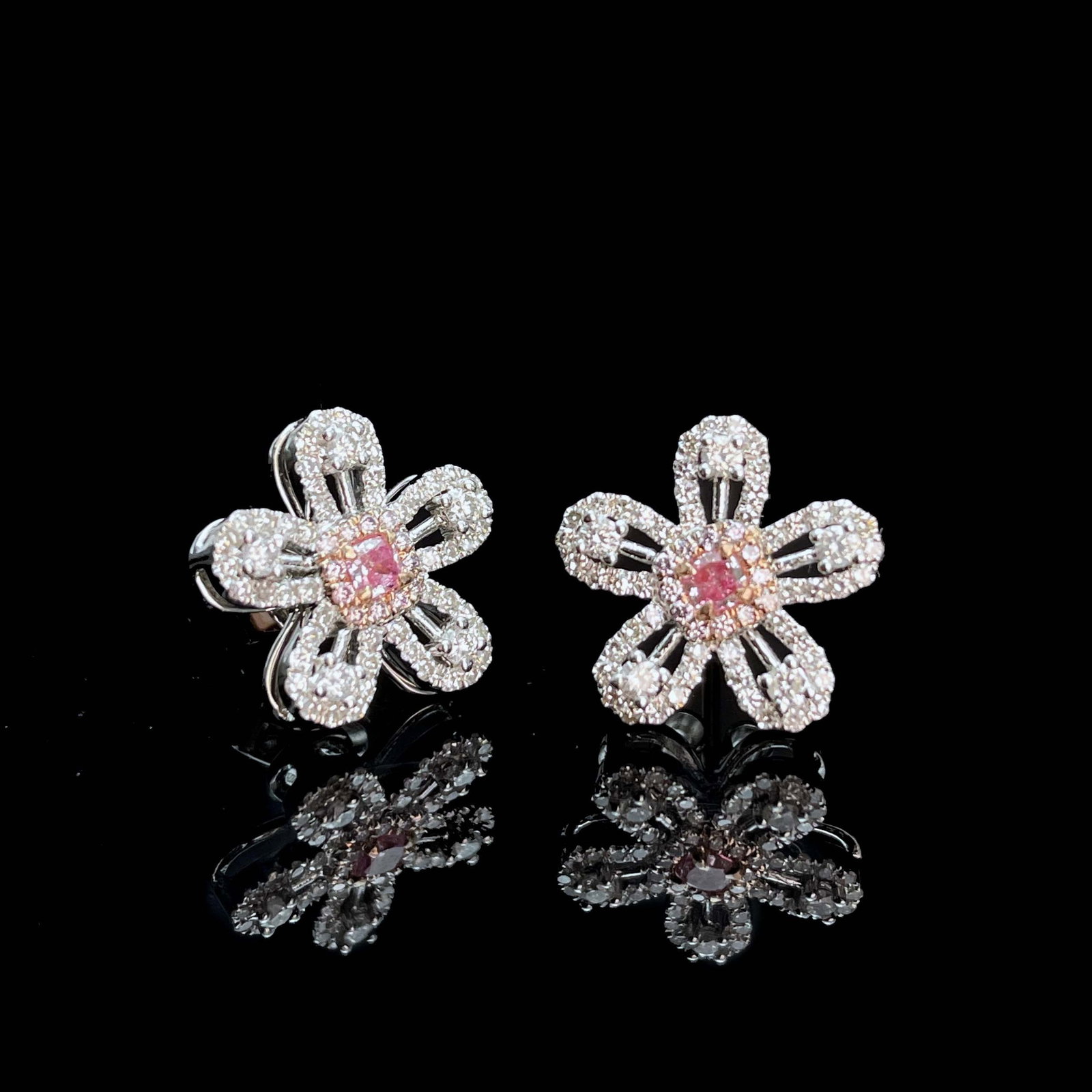 14k Gold 0.56 Ctw Natural Pink Diamond & Diamond & Flowers Earrings - 2