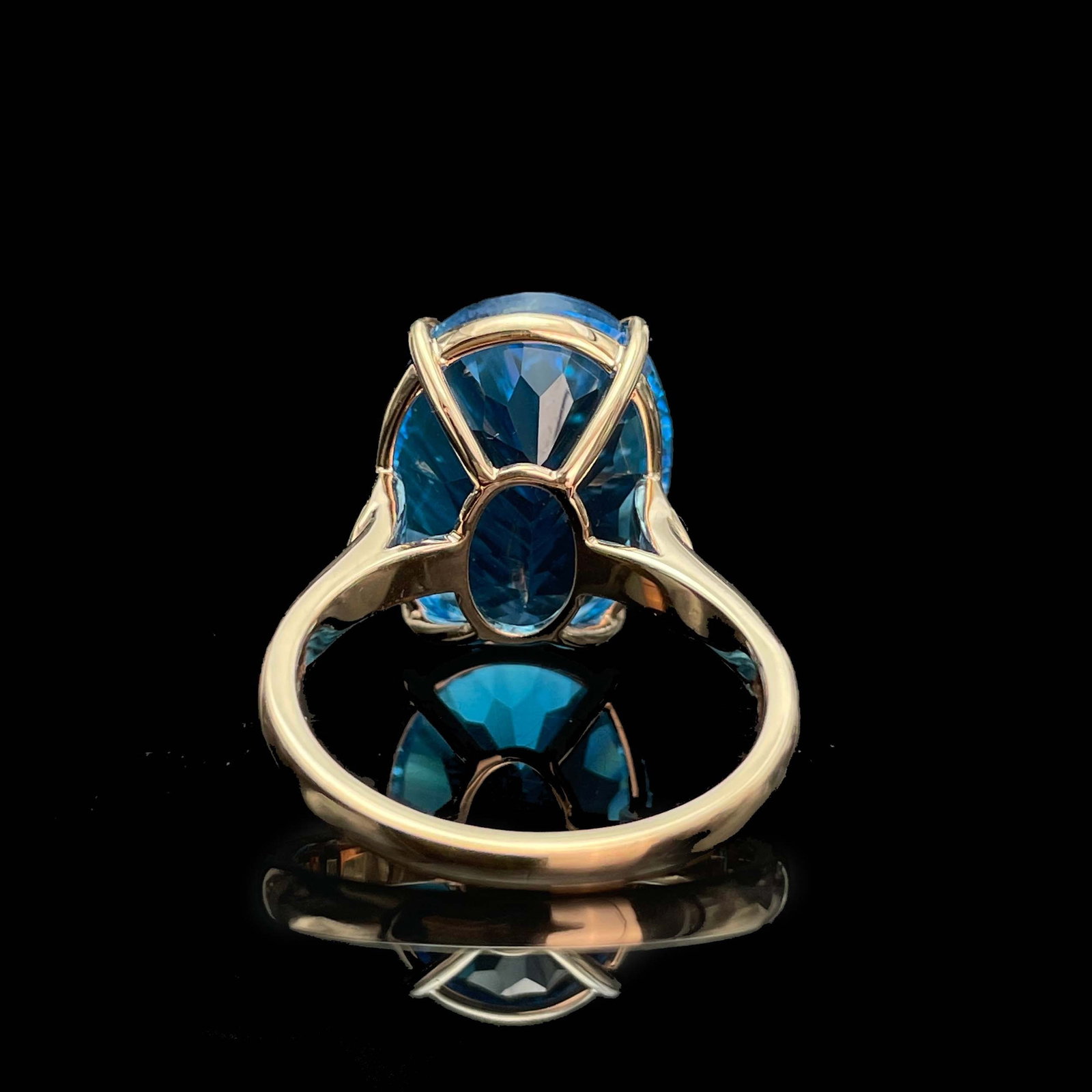 14k Gold 13.05 Ctw Natural Topaz & Diamond Ring - 4