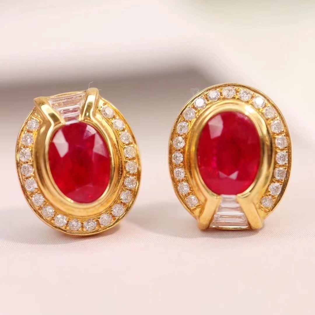 14k Gold 1.58 Ctw Natural Ruby & Diamond Earrings: Ref:230935138 // gold content:14k gold // main gemstone:ruby // shape:oval // carat weight:1. 30ct // color:pigeonblood red // treatment:natural // // adjacent gemstone 2 : diamond // shape:multiply /