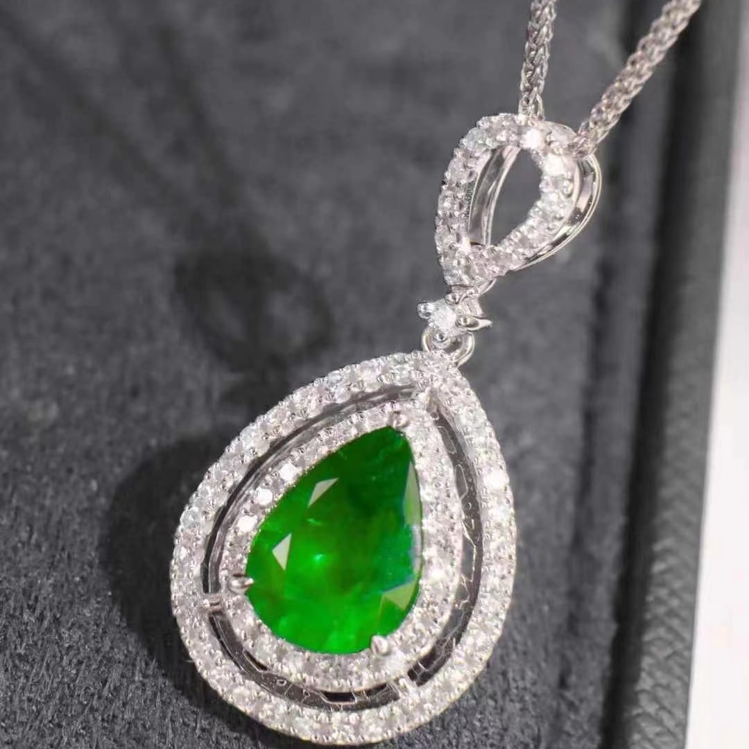 14k Gold 2.01 Ctw Vivid Green Natural Emerald & Diamond Pendant( Without Chain ) - 3