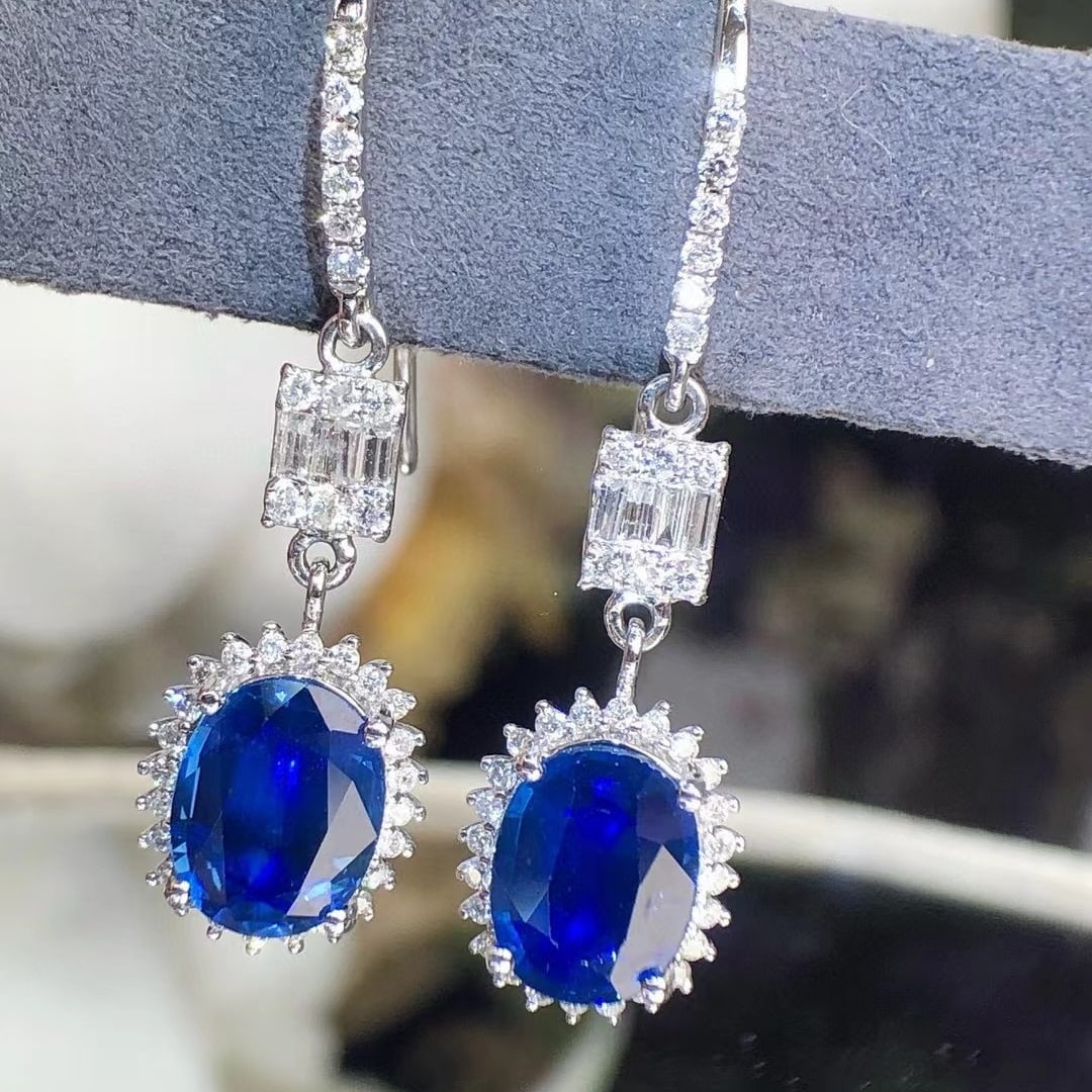 14k Gold 3.88 Ctw Natural Sapphire & Diamond Earrings: Ref:230935165 // gold content:14k gold // main gemstone:sapphire // shape:oval // carat weight:3. 18ct // color:royal blue // treatment:natural // // adjacent gemstone 2 : diamond // shape:multiply