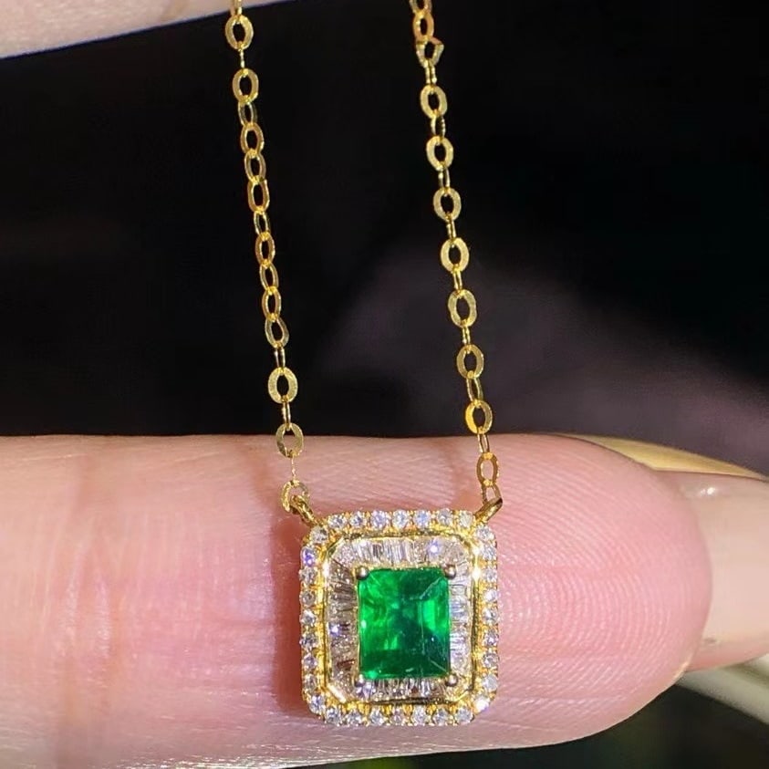 14k Gold 0.35 Ct Vivid Green Natural Emerald & Diamond Necklace: Ref:230935178 // gold content:14k gold // main gemstone:emerald // shape:octagonal // carat weight:0. 35ct // color:vivid green // treatment:natural // // adjacent gemstone 2 : diamond // number of st