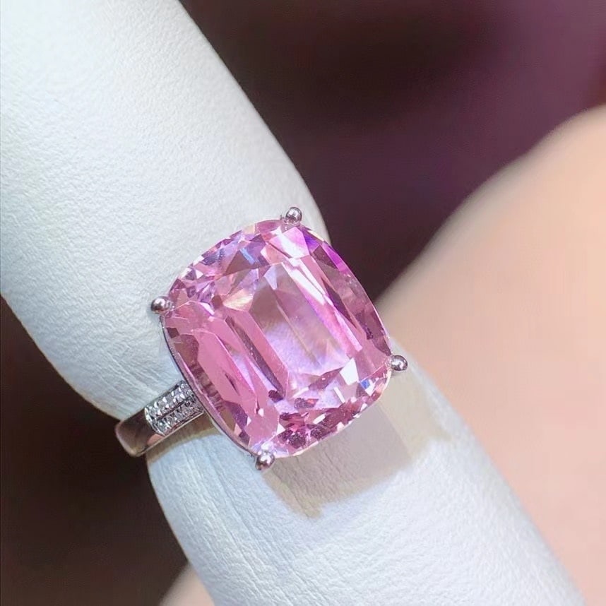 14k Gold 10.65 Ct Natural Kunzite & Diamond Ring - 2